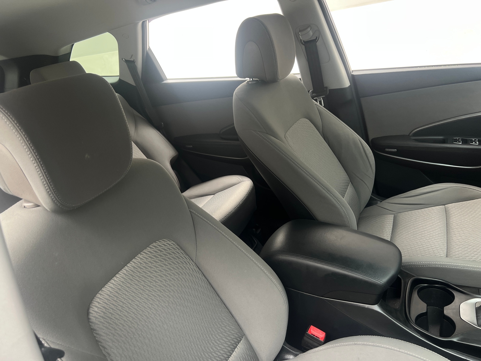 Thumbnail: 2017 Hyundai Santa Fe - 2