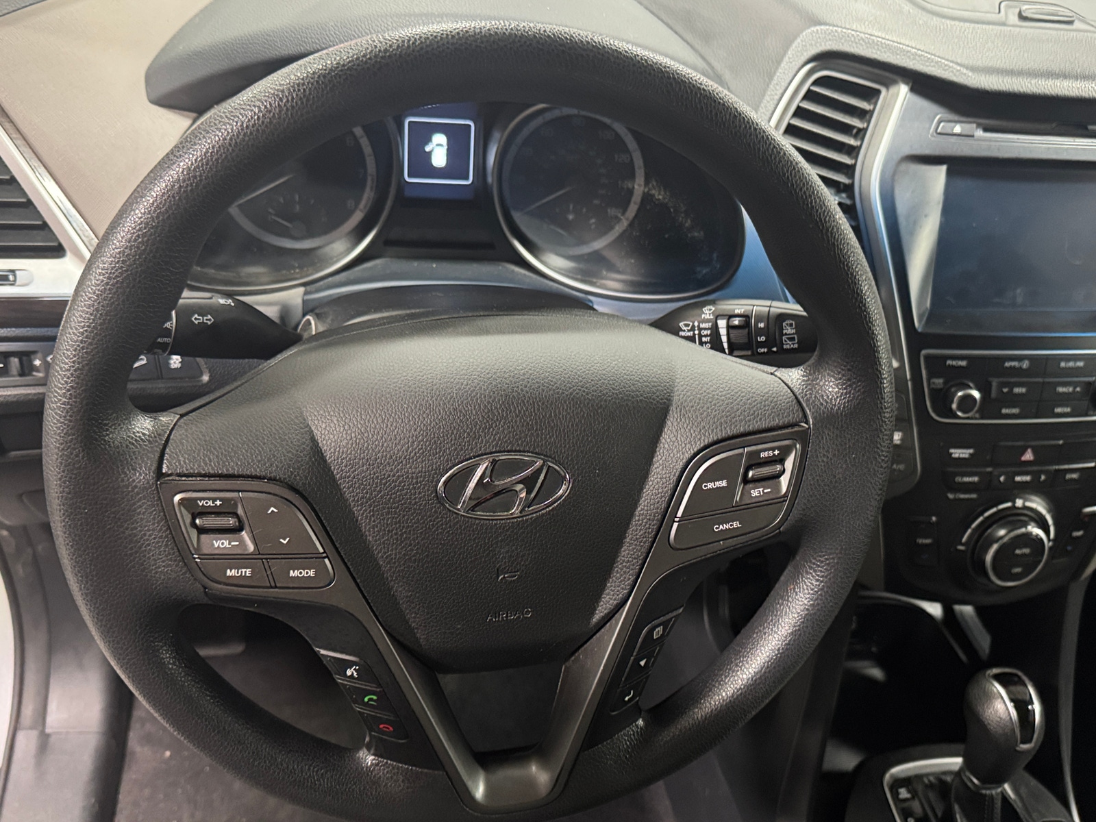 Thumbnail: 2017 Hyundai Santa Fe - 5