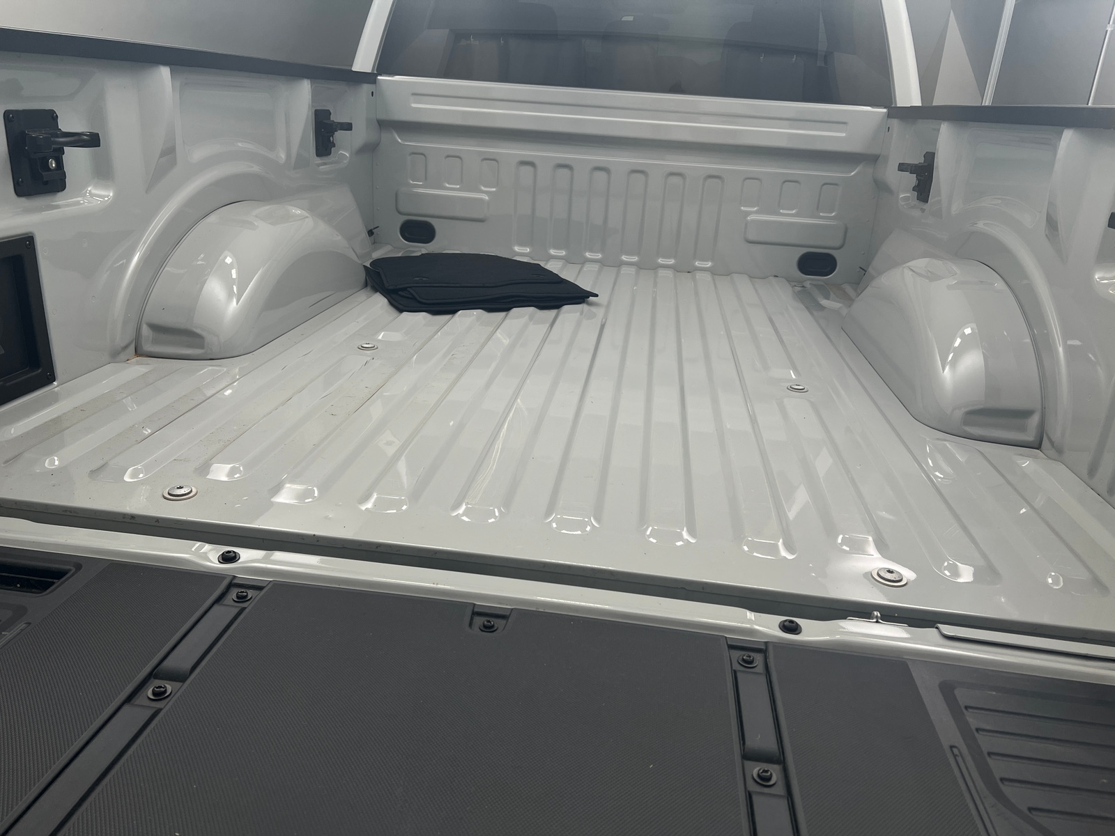 Thumbnail: 2023 Ford Econoline - 7