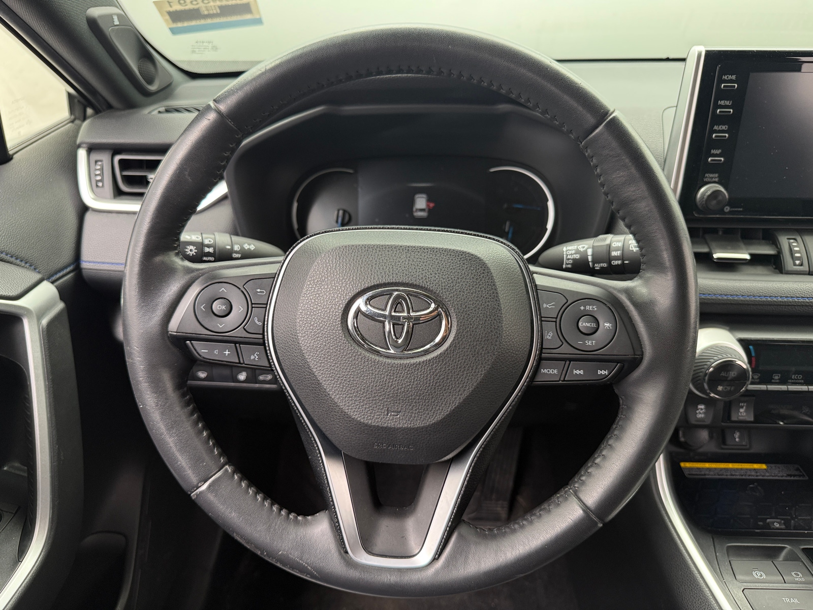 Thumbnail: 2020 Toyota RAV4 - 4