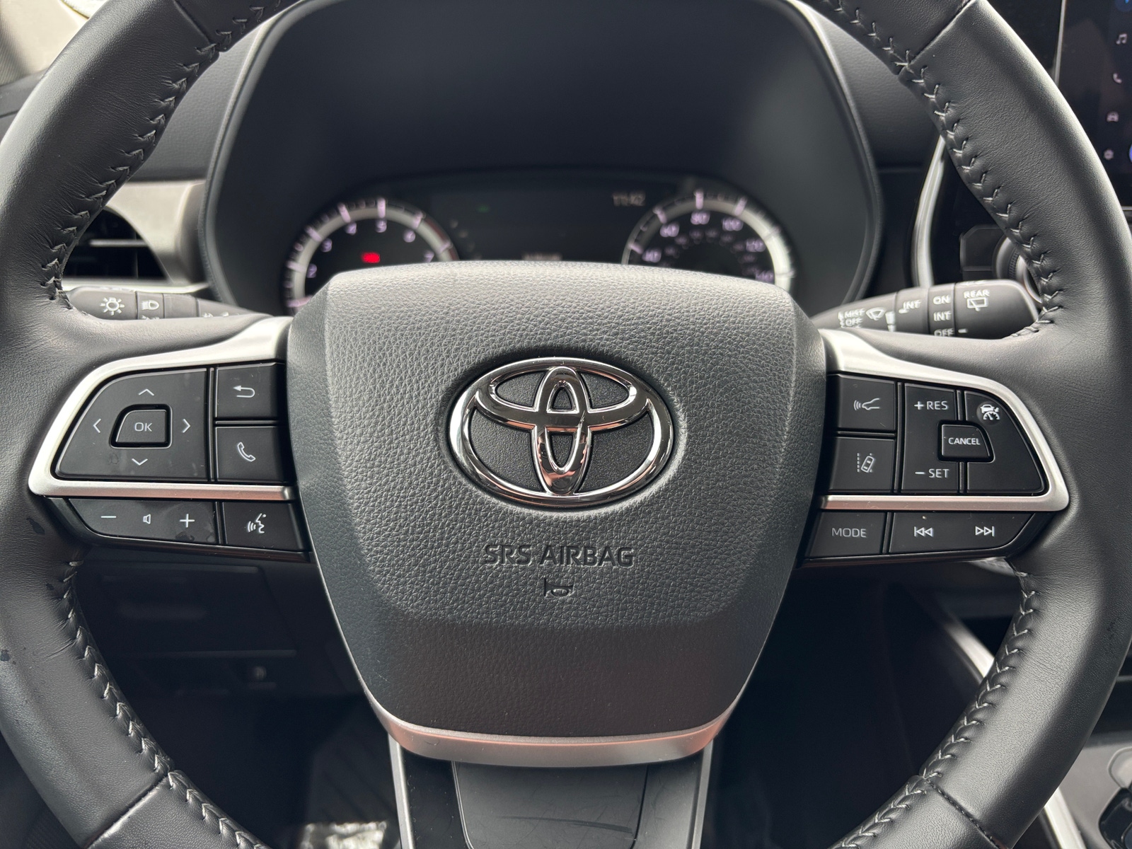 Thumbnail: 2025 Toyota Highlander - 5