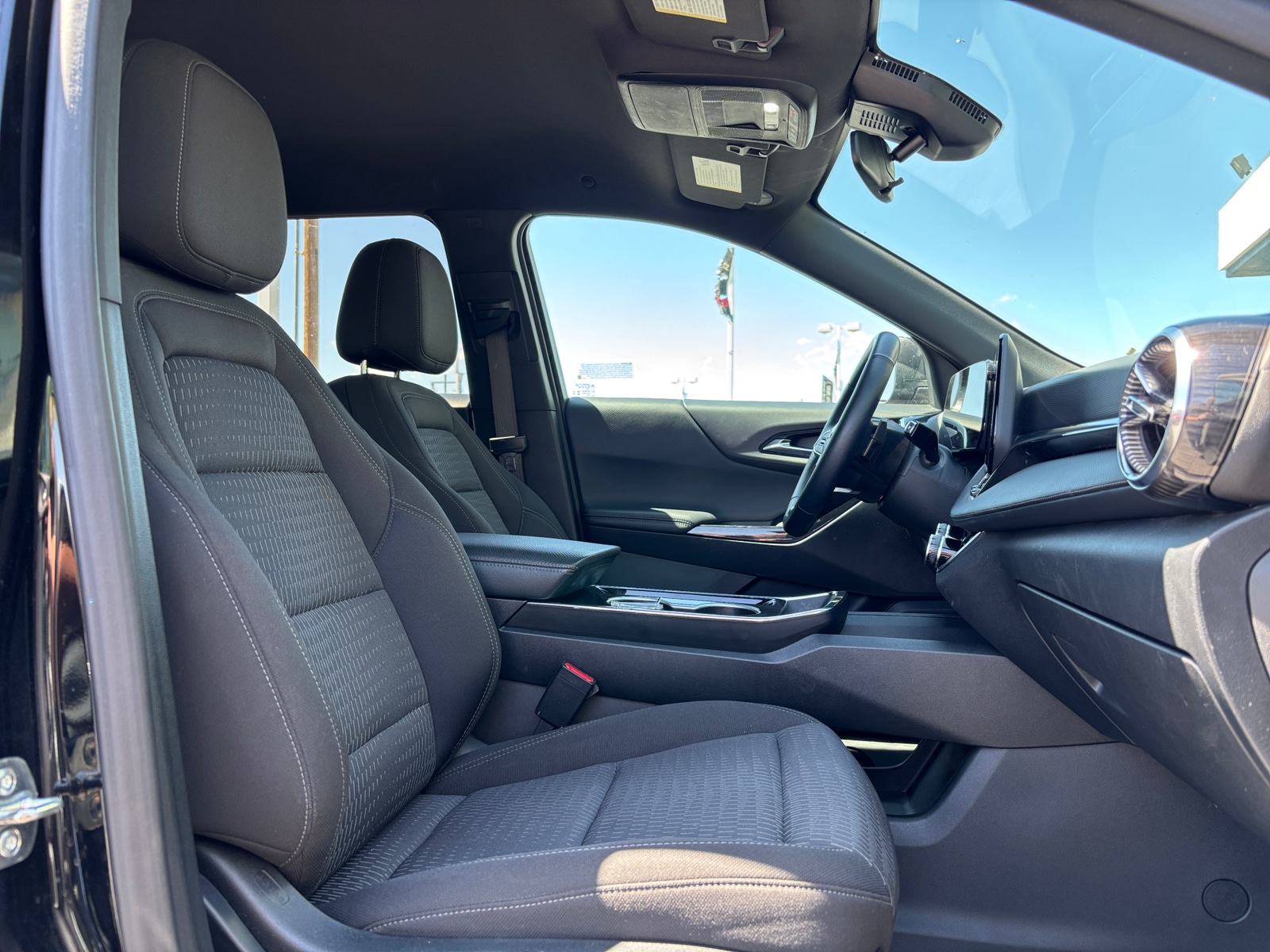 Thumbnail: 2025 Chevrolet Equinox - 2