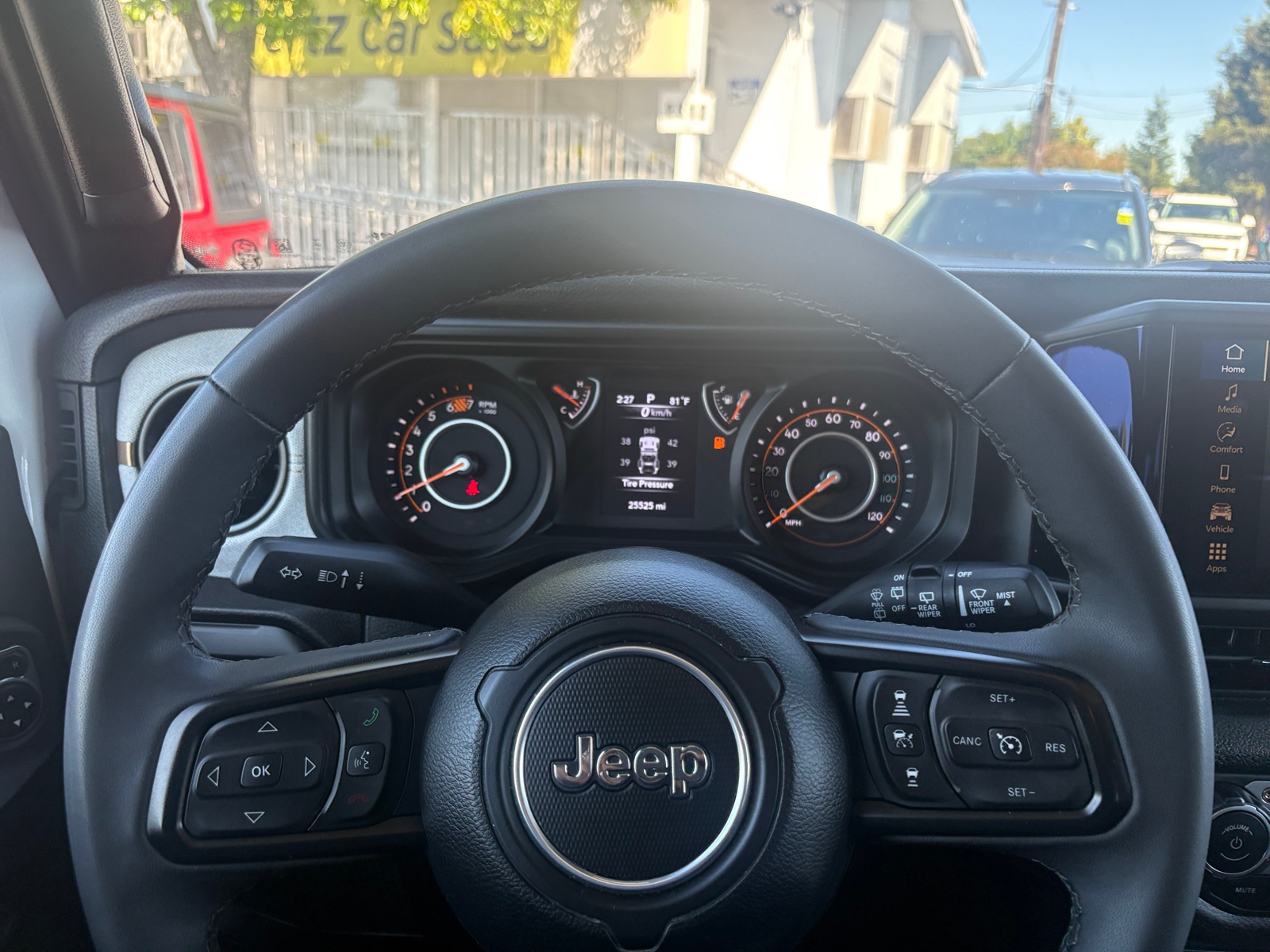 Thumbnail: 2025 Jeep Wrangler - 5