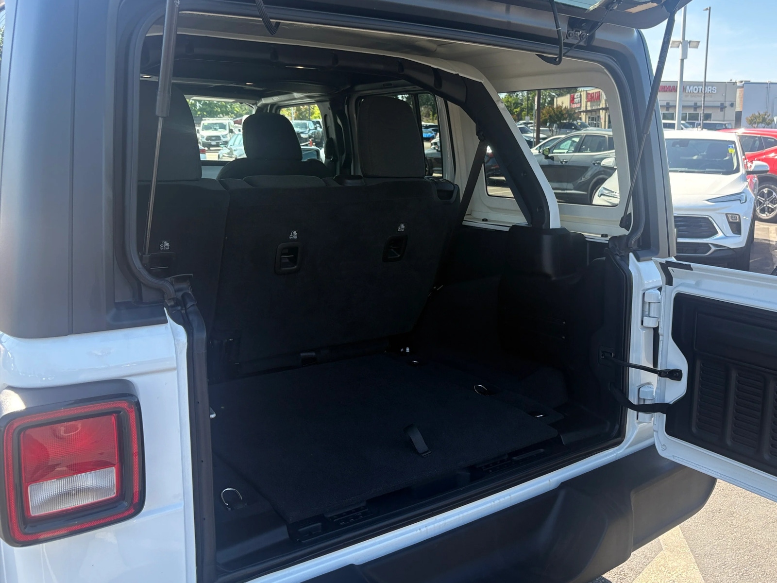 Thumbnail: 2025 Jeep Wrangler - 6