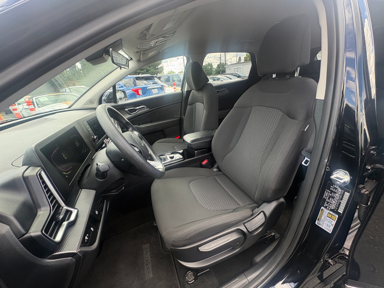 Thumbnail: 2025 Kia Sportage - 2
