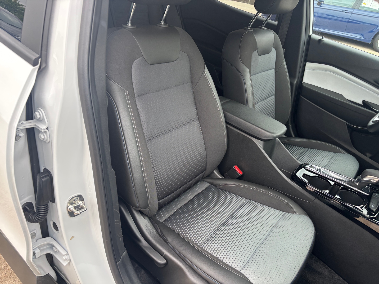 Thumbnail: 2025 Chevrolet Trax - 2