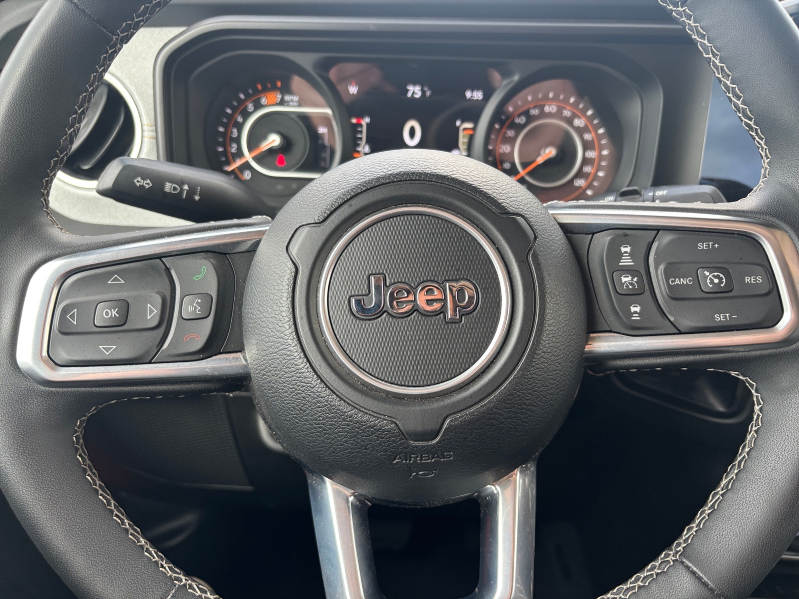 Thumbnail: 2025 Jeep Wrangler - 5