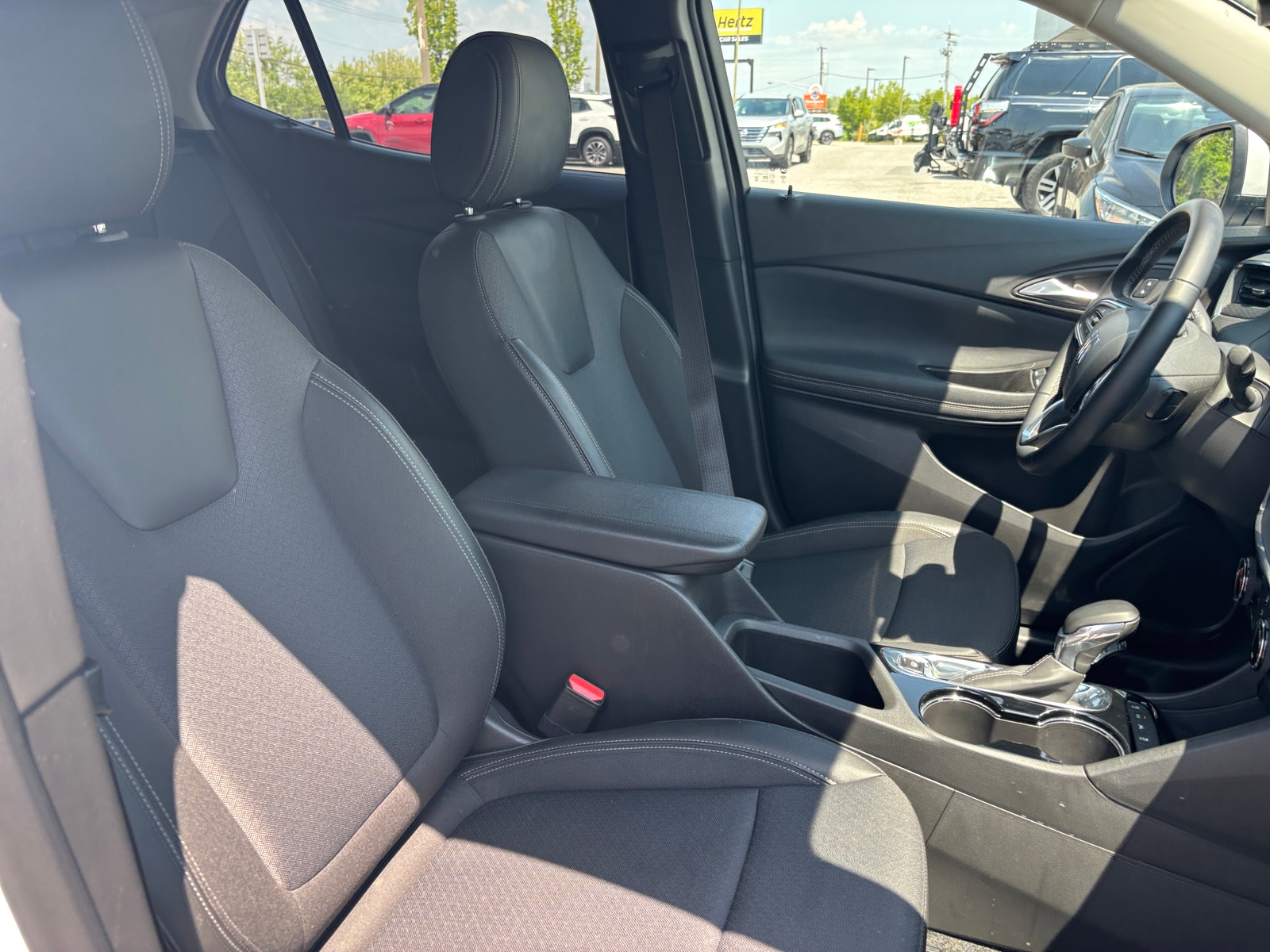 Thumbnail: 2025 Buick Encore GX - 2