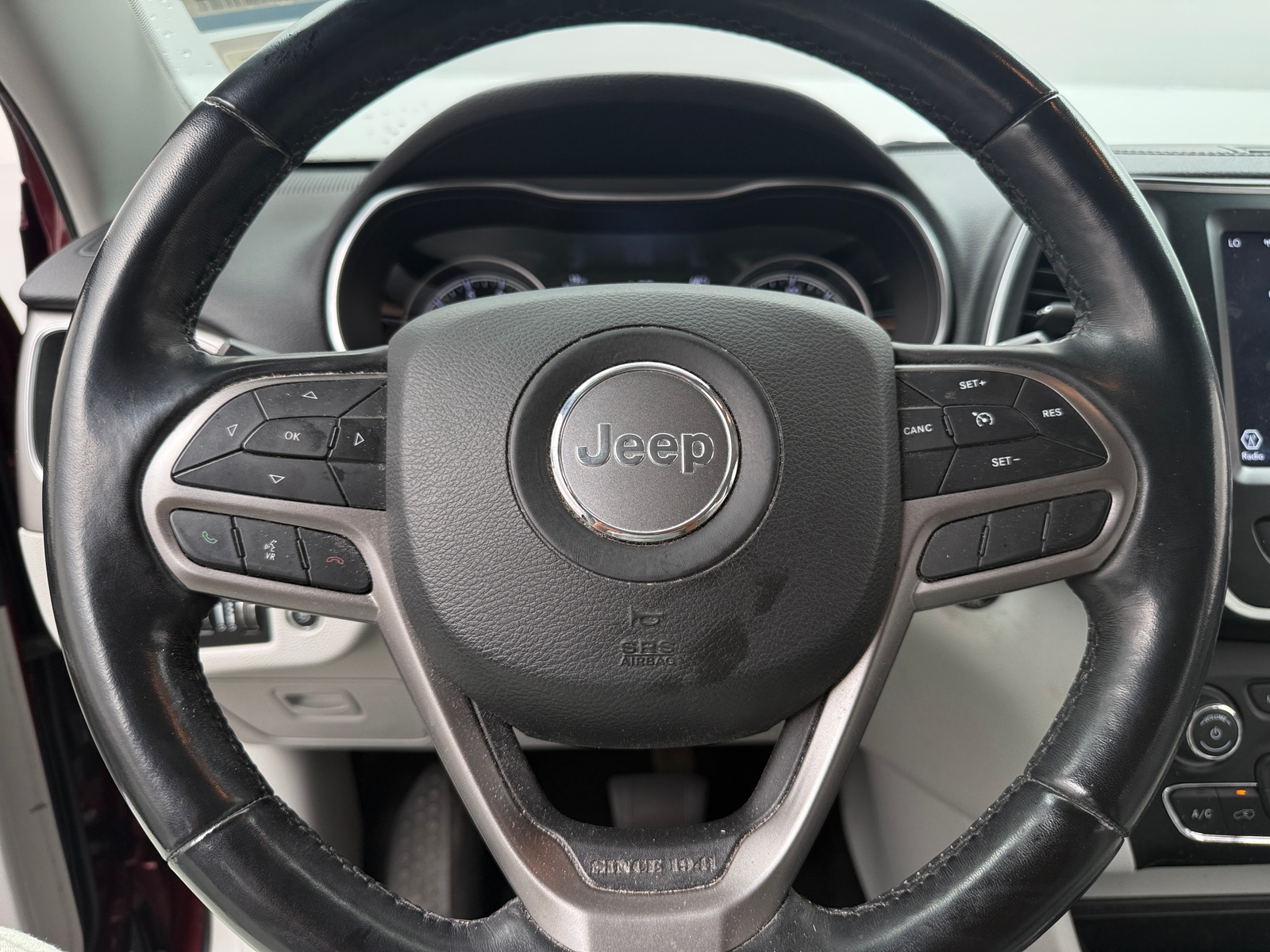 Thumbnail: 2021 Jeep Cherokee - 4