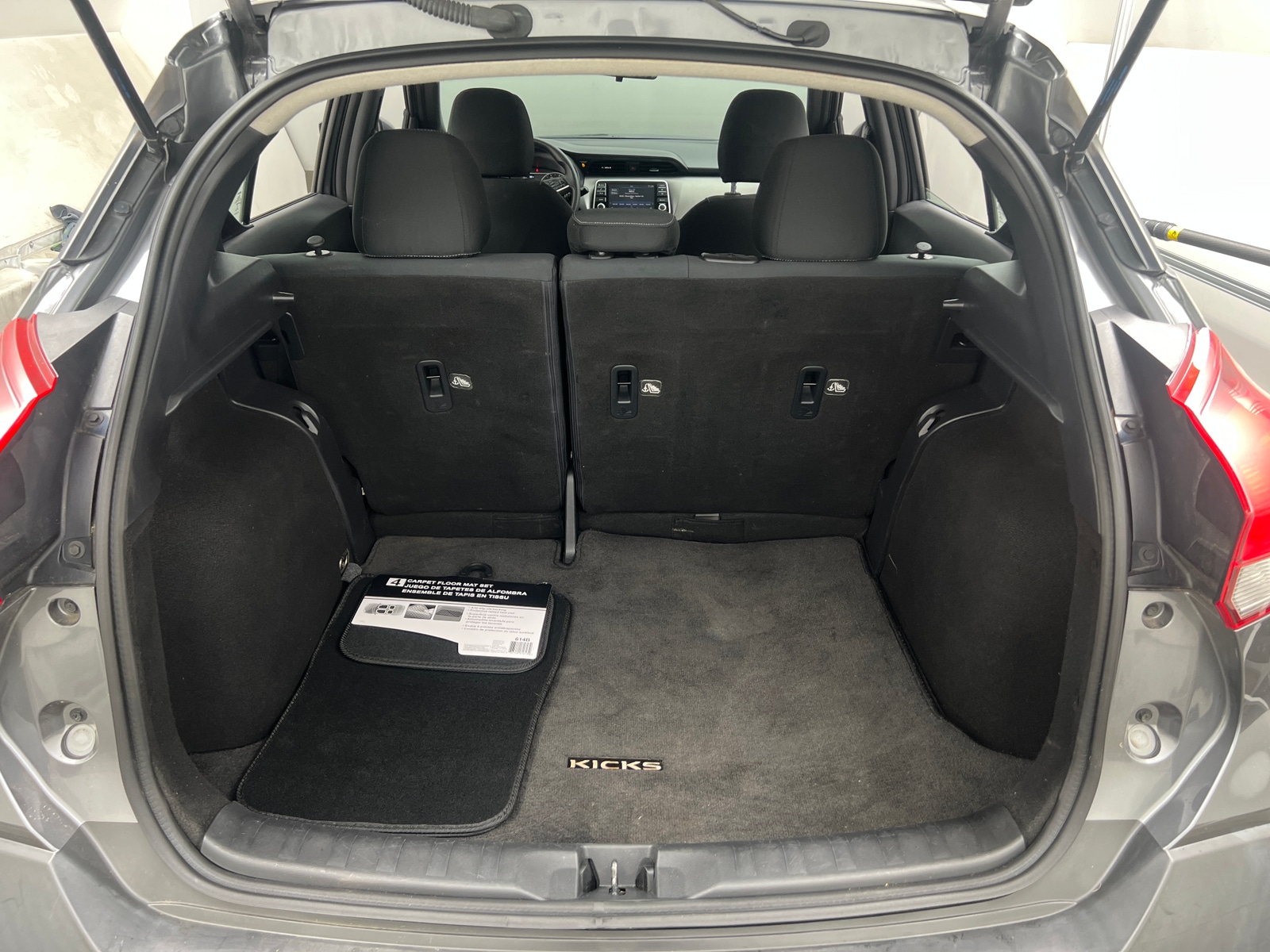 Thumbnail: 2019 Nissan Kicks - 7