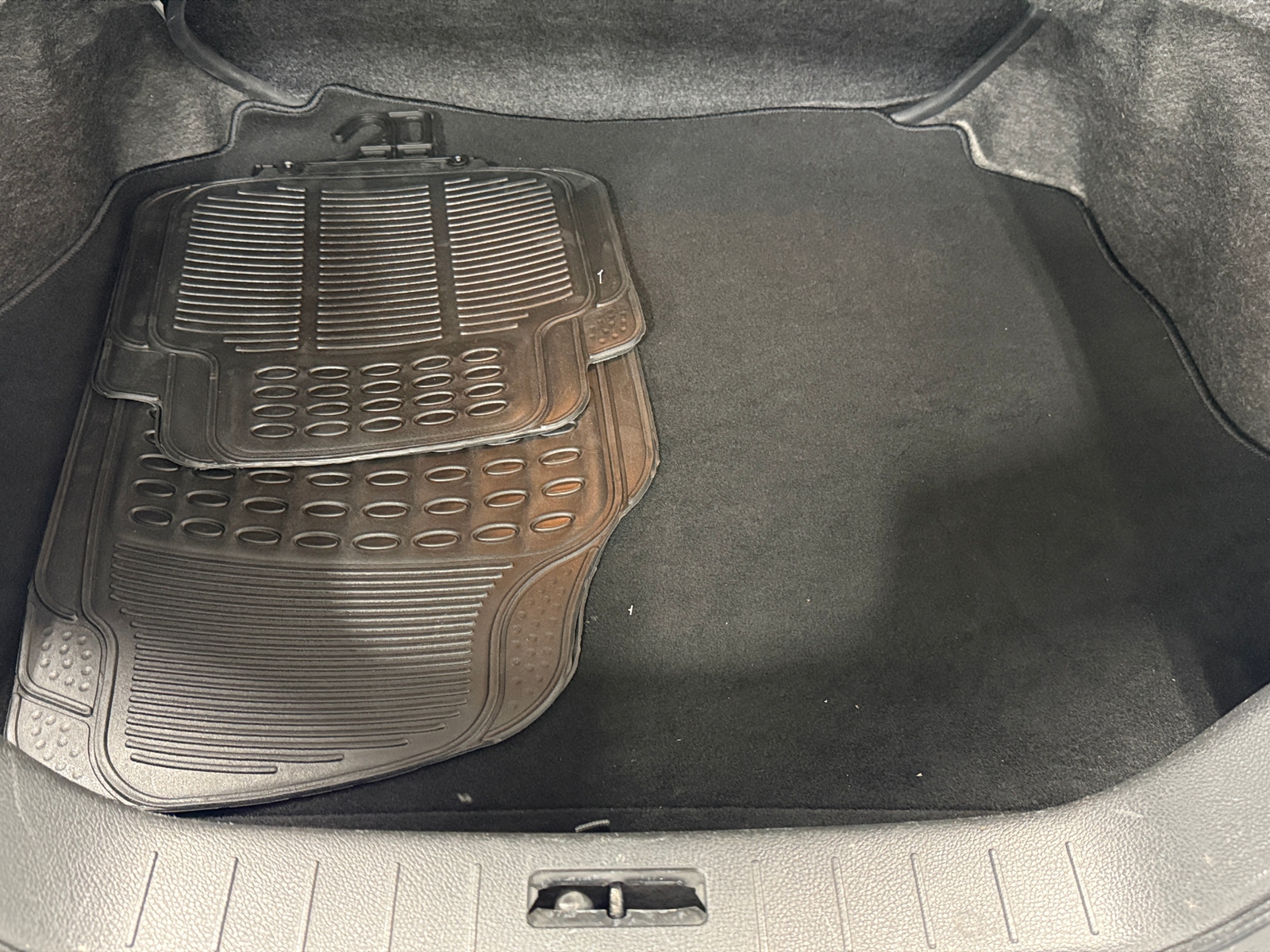 Thumbnail: 2014 INFINITI Q60 - 4