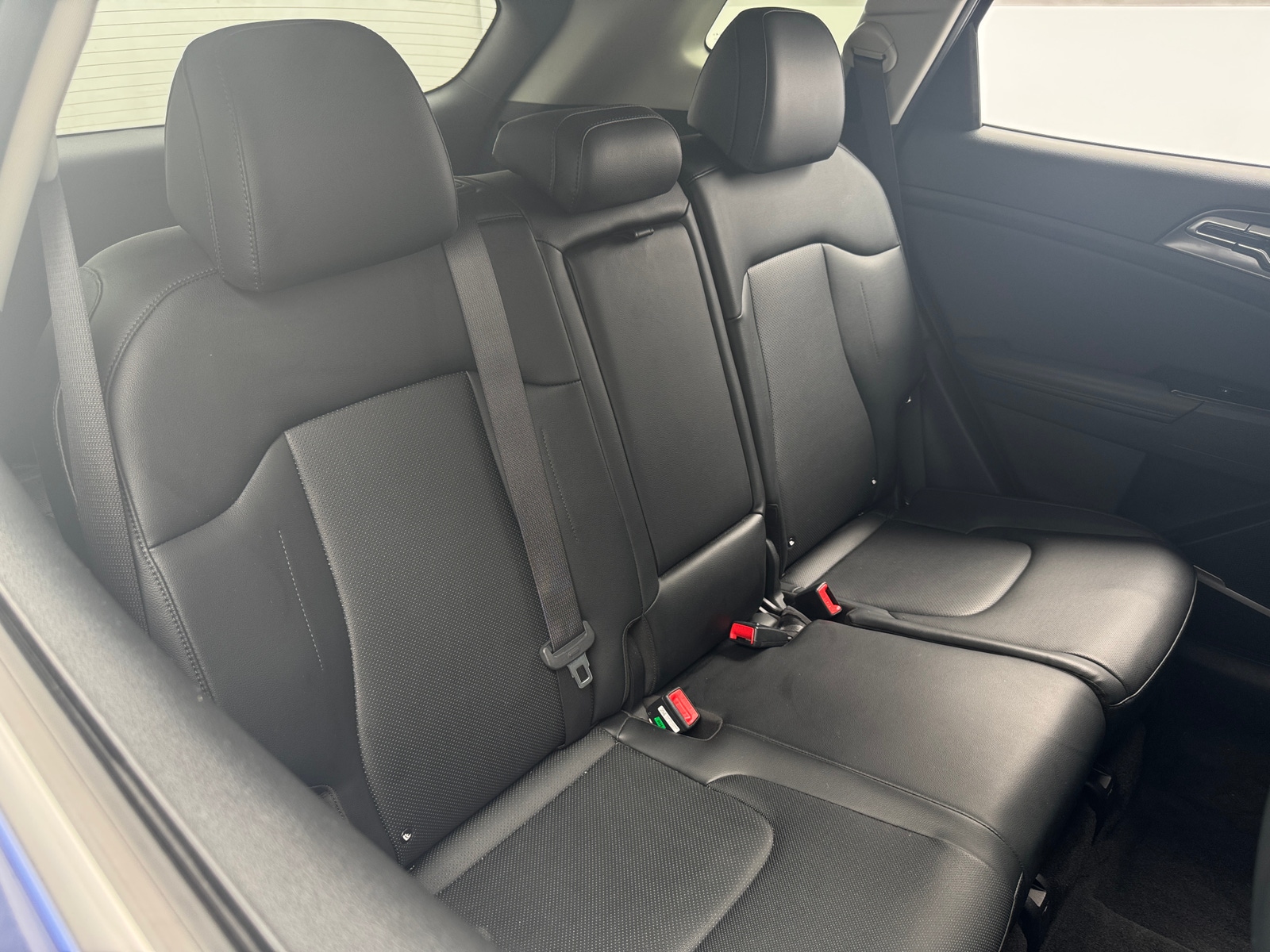 Thumbnail: 2023 Kia Sportage - 5