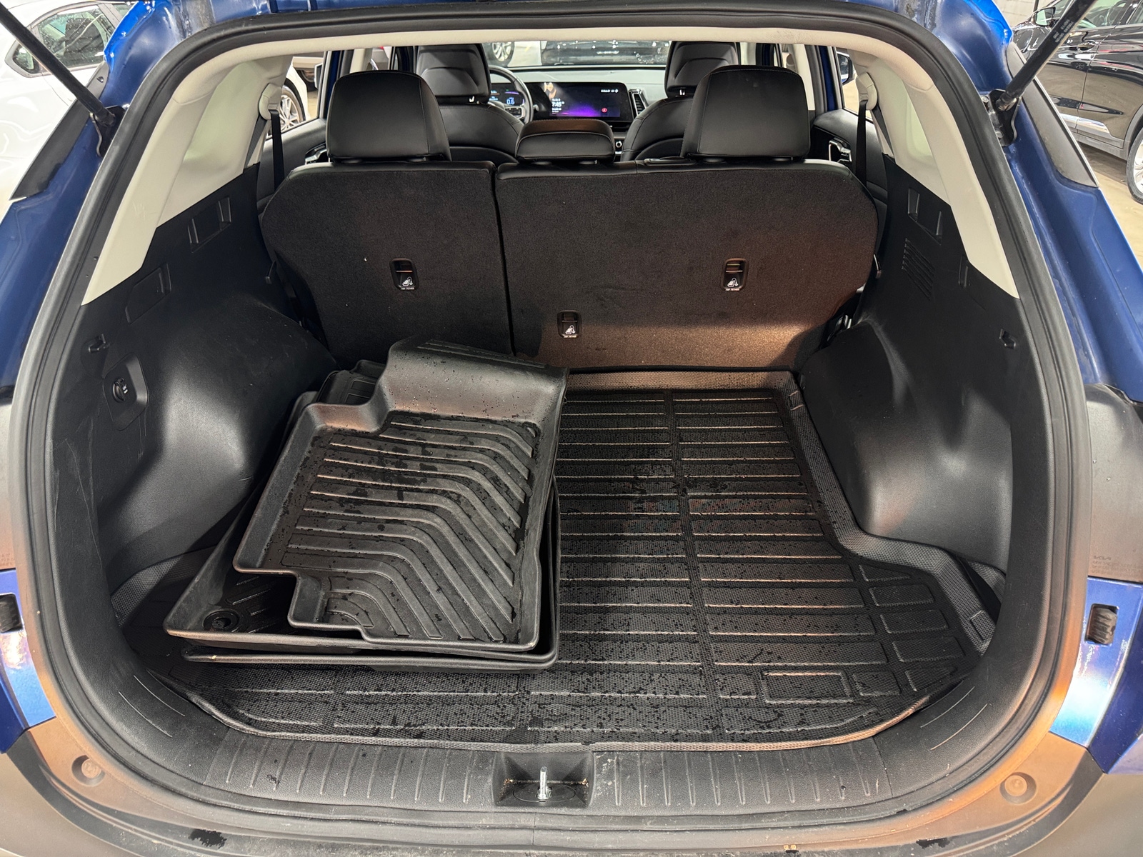 Thumbnail: 2023 Kia Sportage - 6