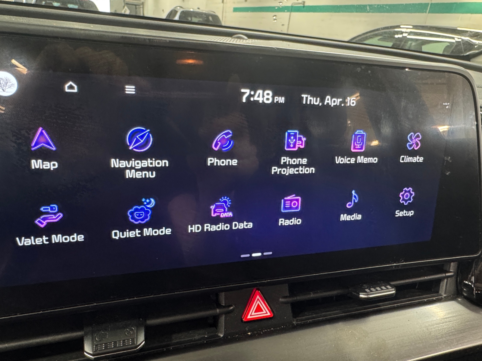 Thumbnail: 2023 Kia Sportage - 3