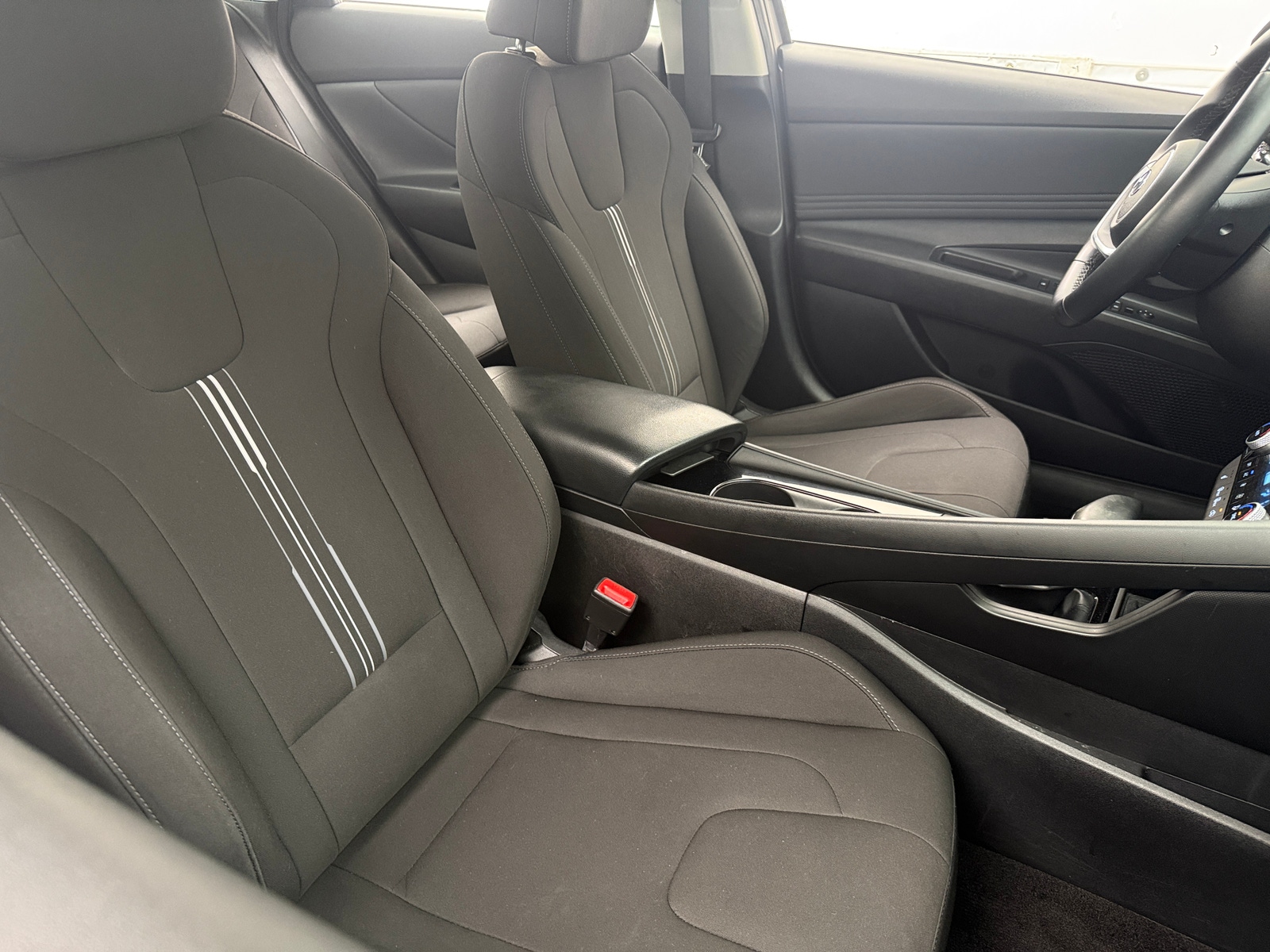 Thumbnail: 2021 Hyundai Elantra - 2