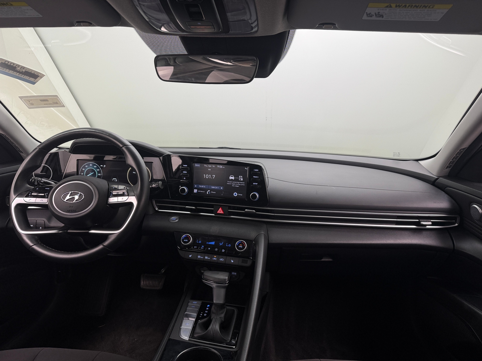 Thumbnail: 2021 Hyundai Elantra - 3