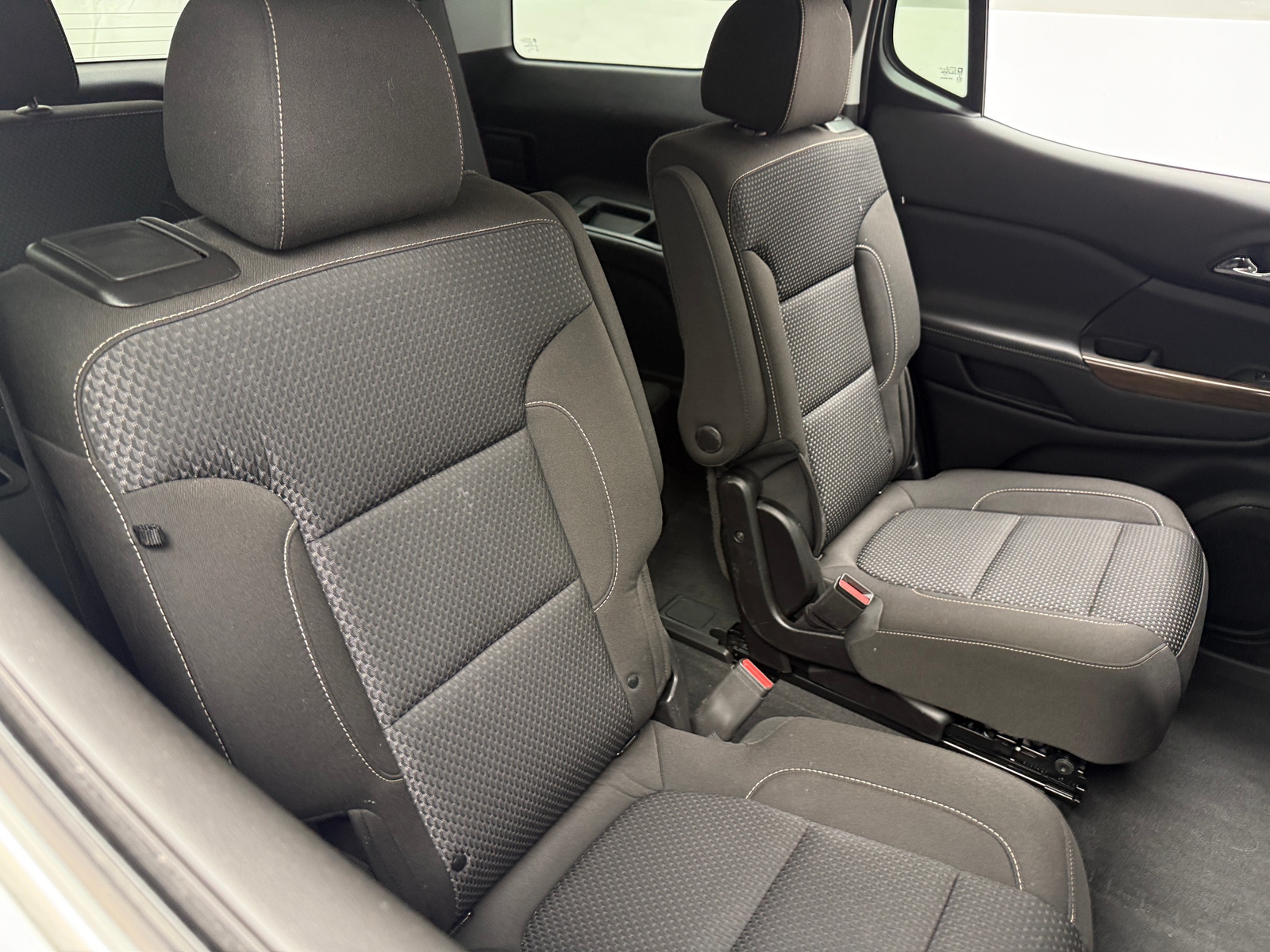 Thumbnail: 2023 GMC Acadia - 6