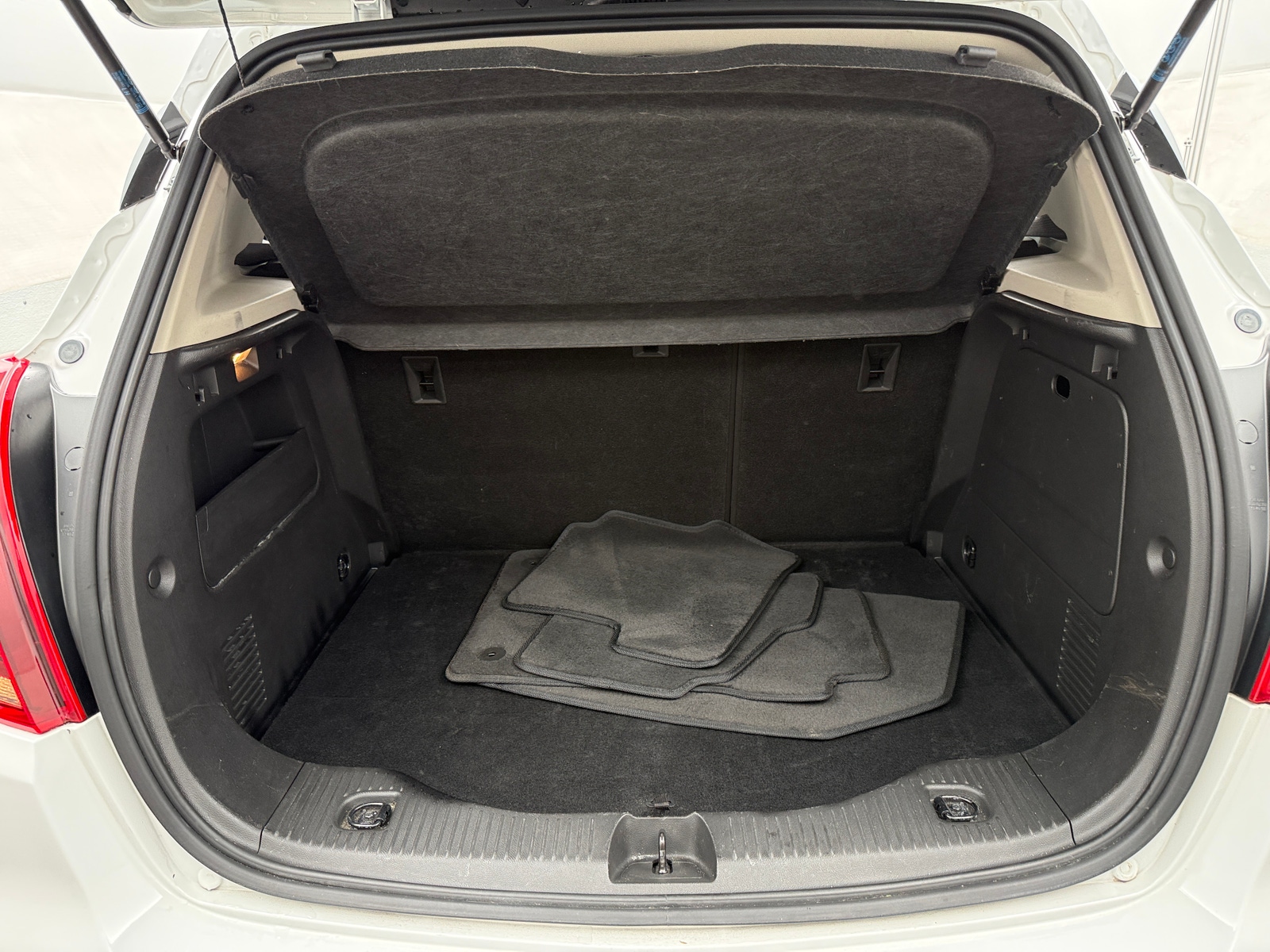 Thumbnail: 2019 Buick Encore - 6