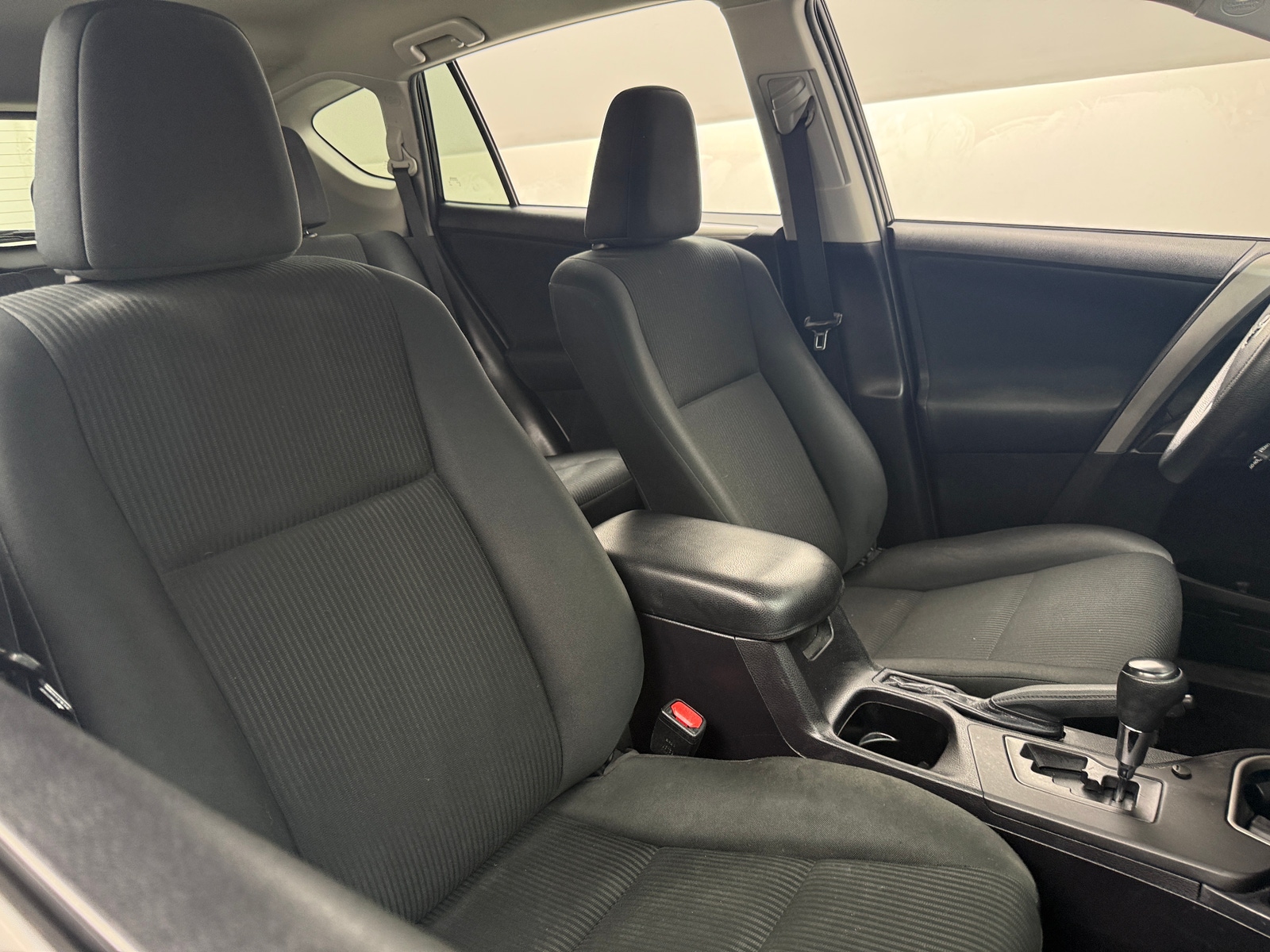 Thumbnail: 2018 Toyota RAV4 - 2