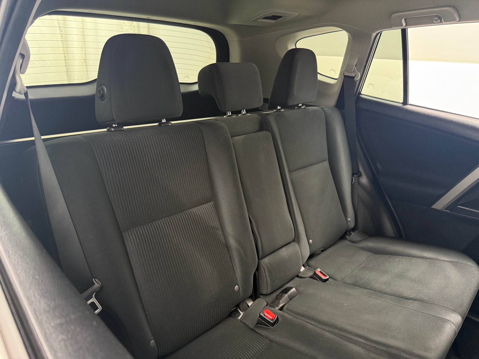 Thumbnail: 2018 Toyota RAV4 - 6