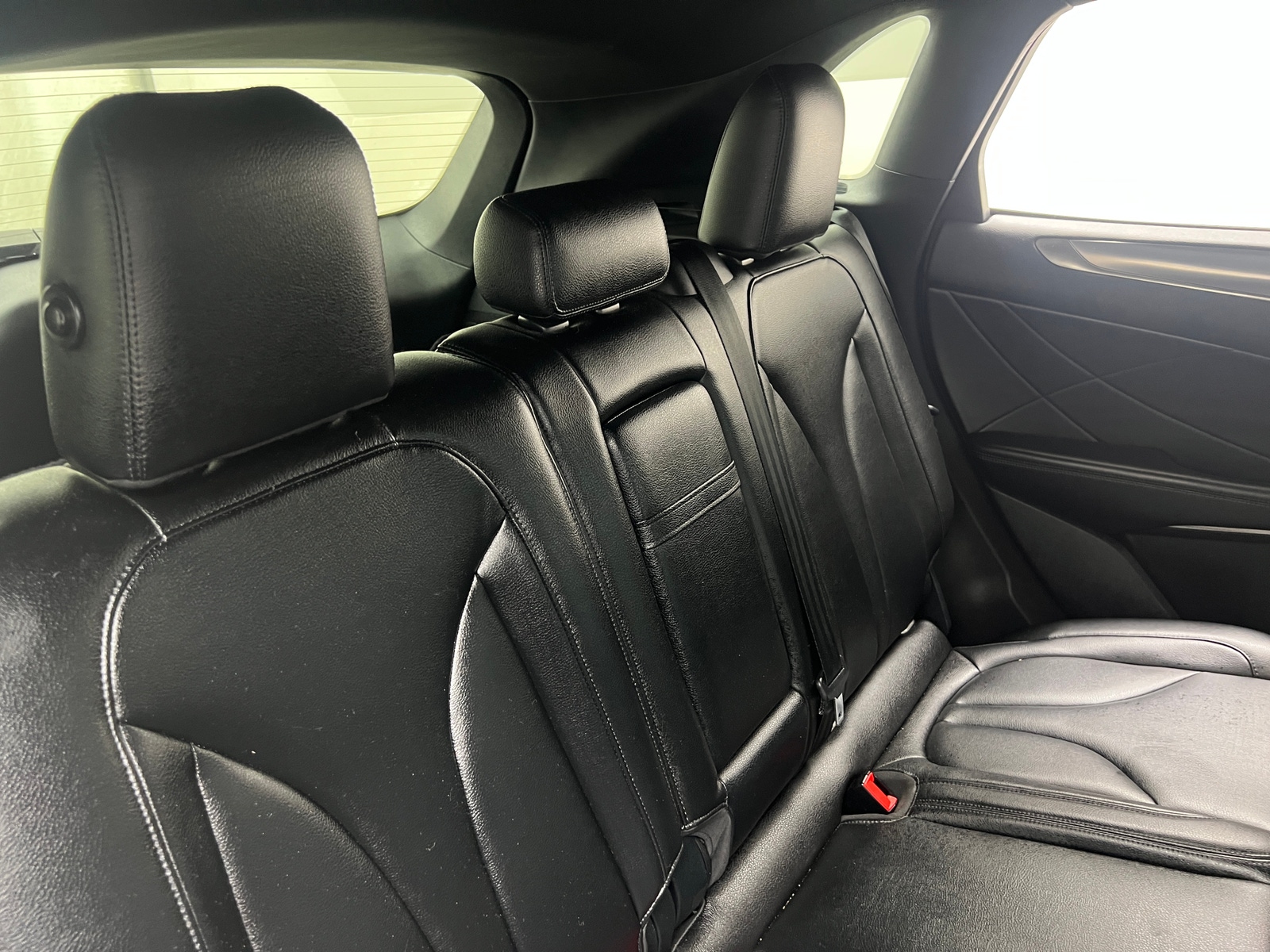 Thumbnail: 2016 Lincoln MKC - 5