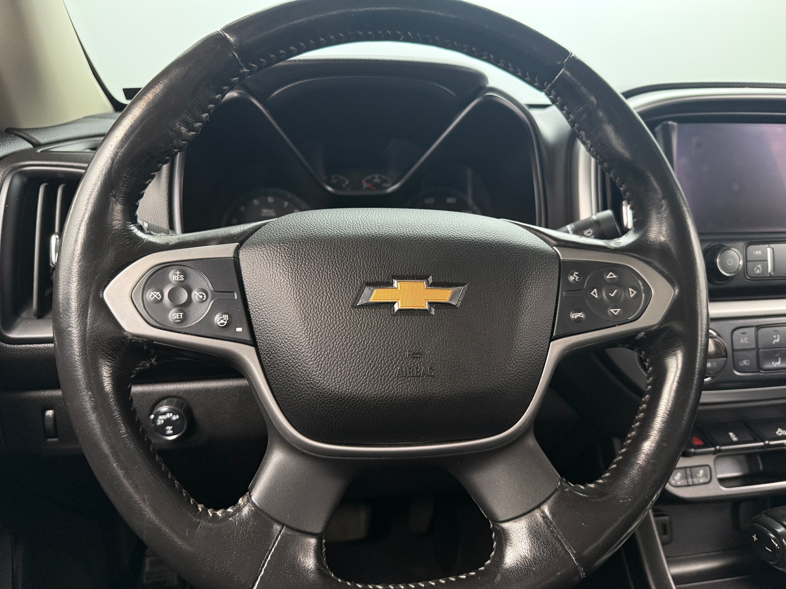 Thumbnail: 2019 Chevrolet Colorado - 4
