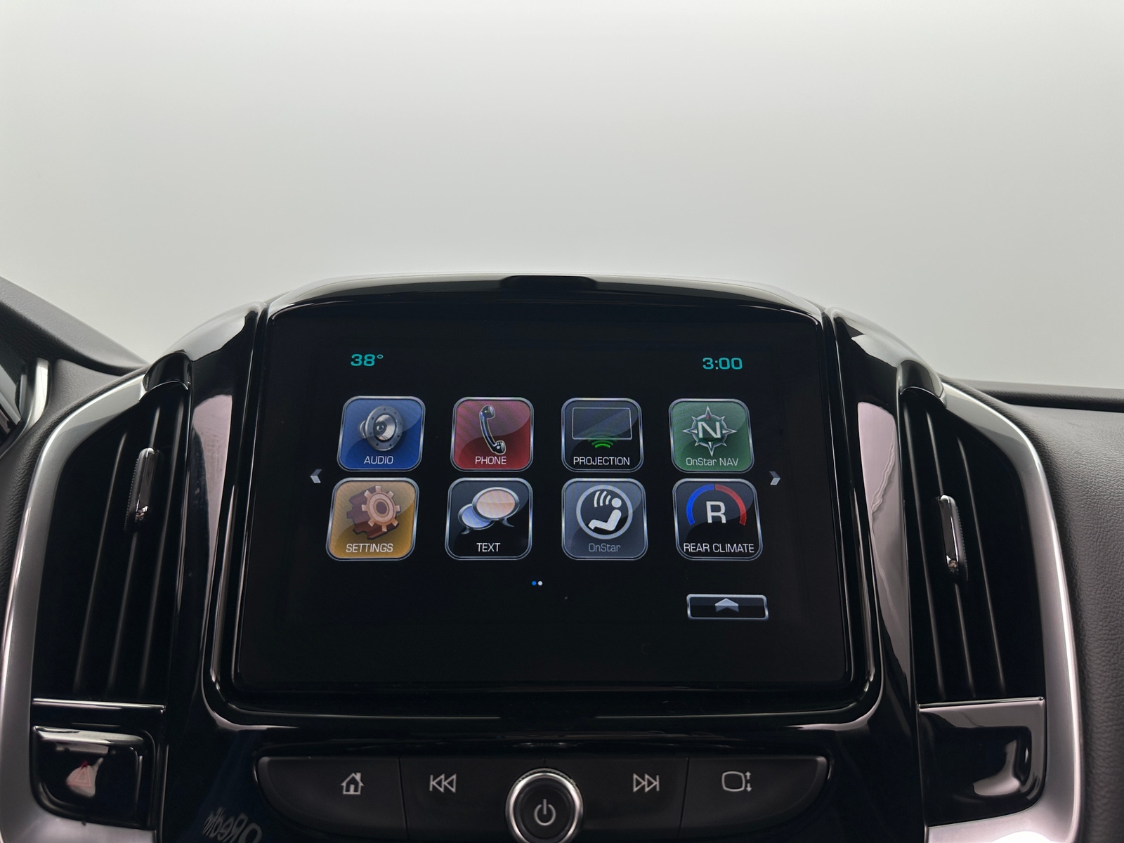 Thumbnail: 2019 Chevrolet Traverse - 4