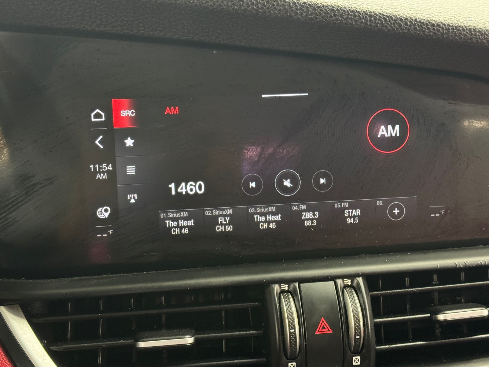 Thumbnail: 2020 Alfa Romeo Giulia - 3