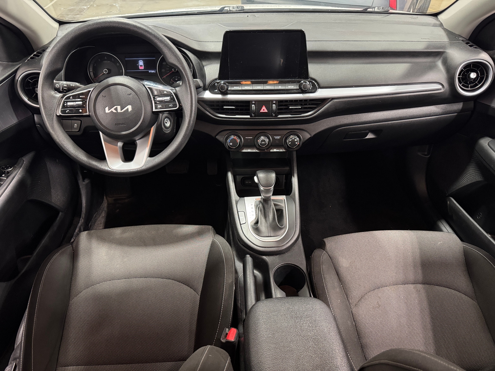 Thumbnail: 2022 Kia Forte - 3