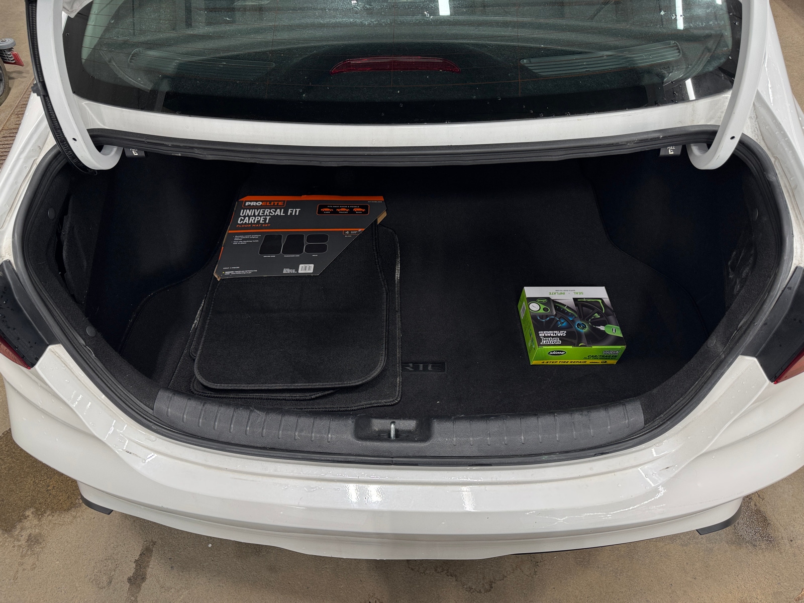 Thumbnail: 2022 Kia Forte - 7