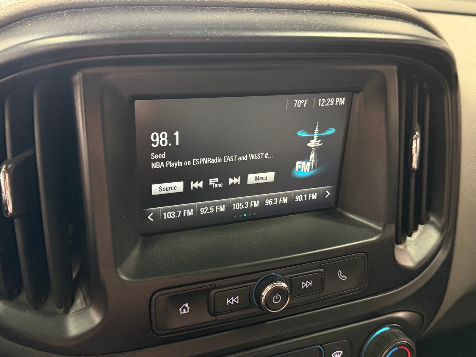 Thumbnail: 2018 Chevrolet Colorado - 4