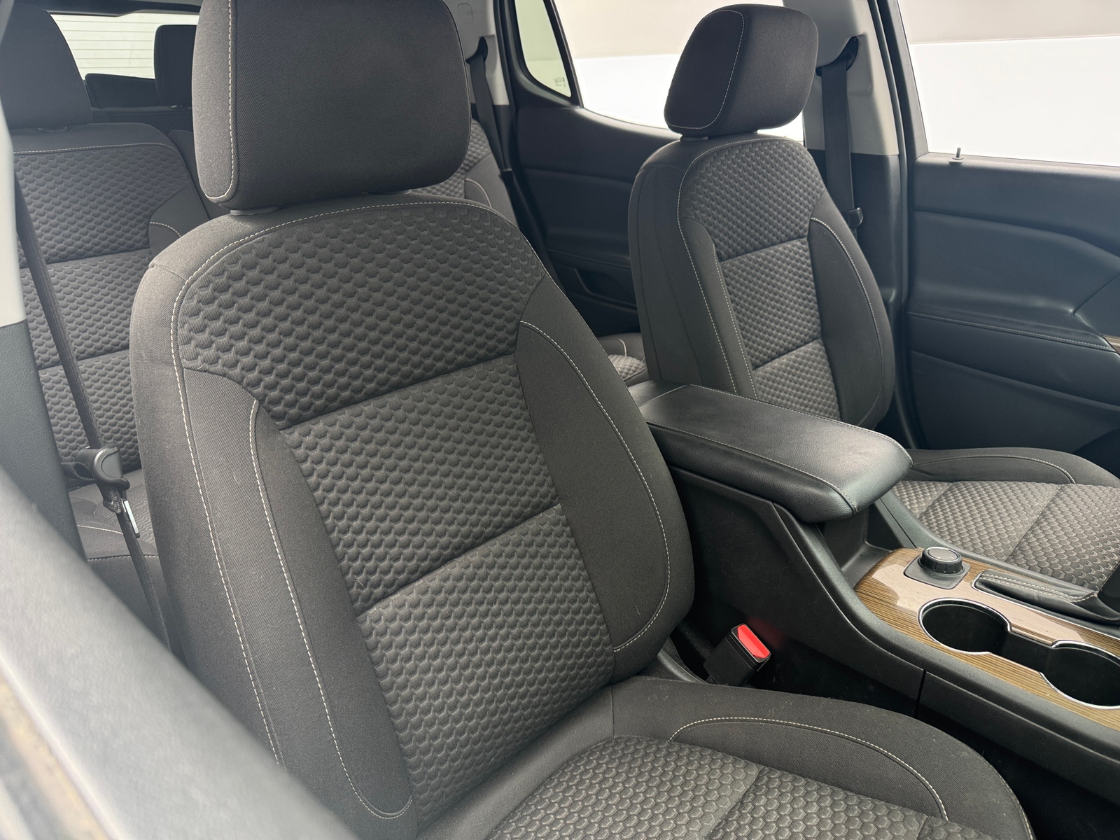 Thumbnail: 2018 GMC Acadia - 2