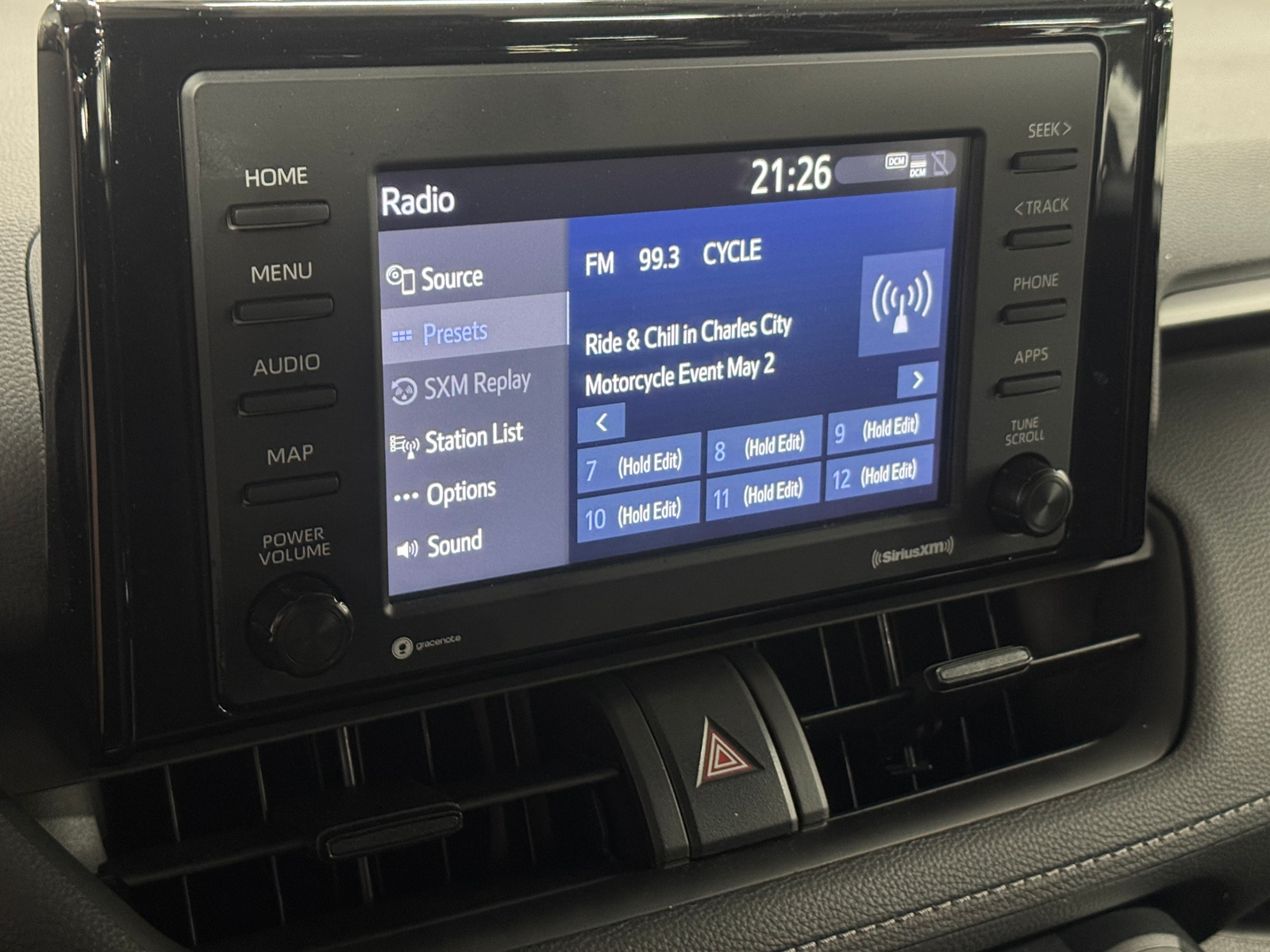 Thumbnail: 2022 Toyota RAV4 - 4