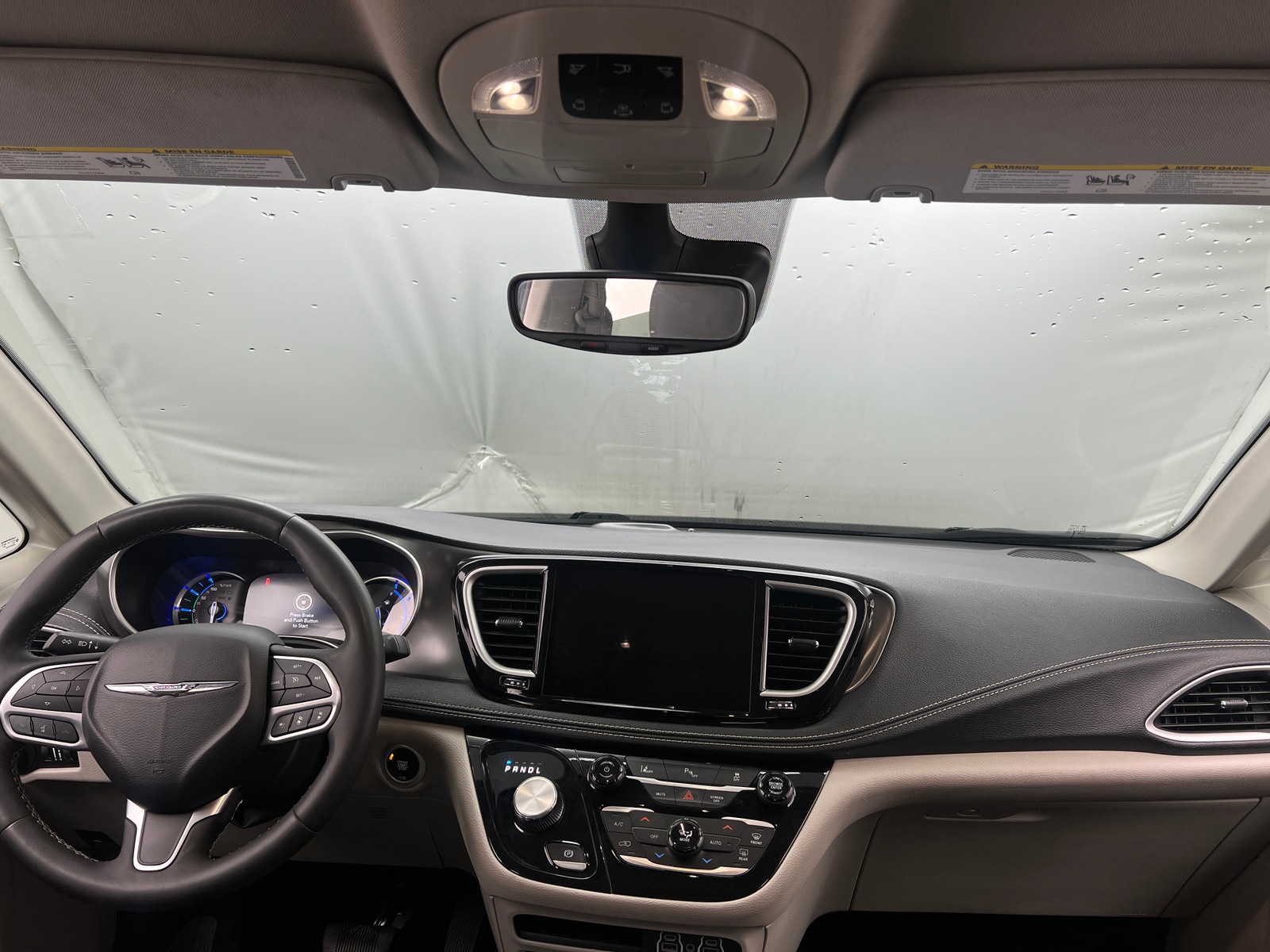 Thumbnail: 2024 Chrysler Pacifica - 3