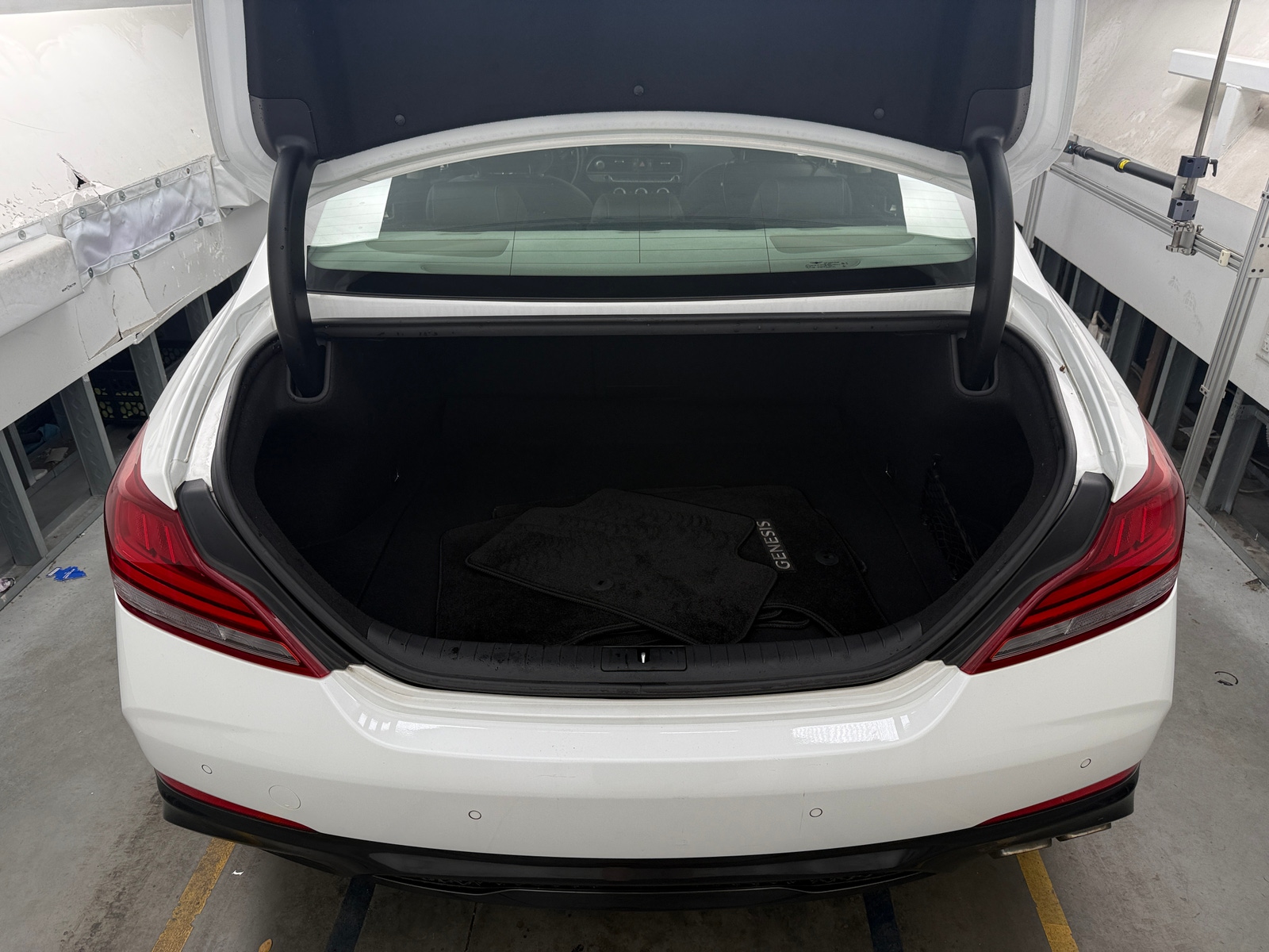 Thumbnail: 2021 Genesis G70 - 6