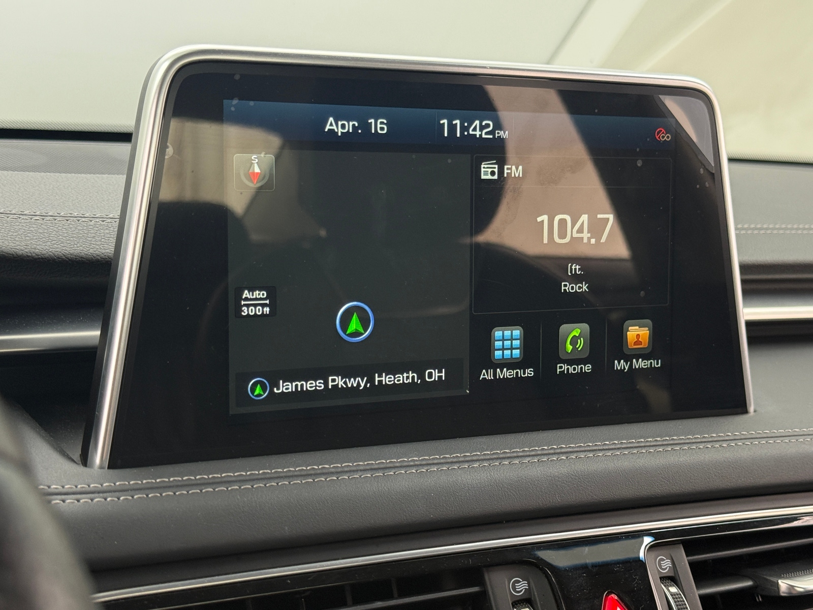 Thumbnail: 2021 Genesis G70 - 3