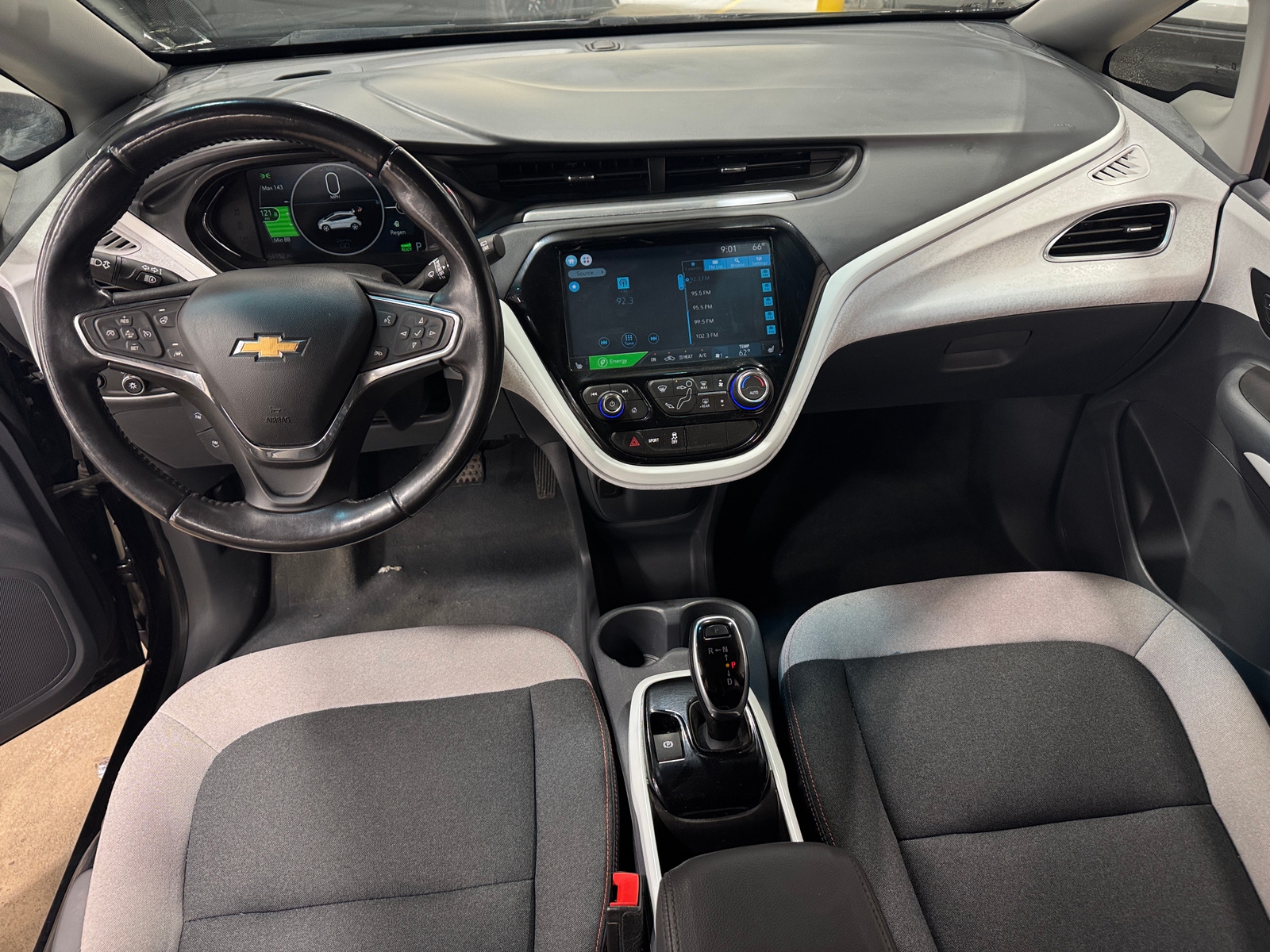 Thumbnail: 2020 Chevrolet Bolt EV - 3