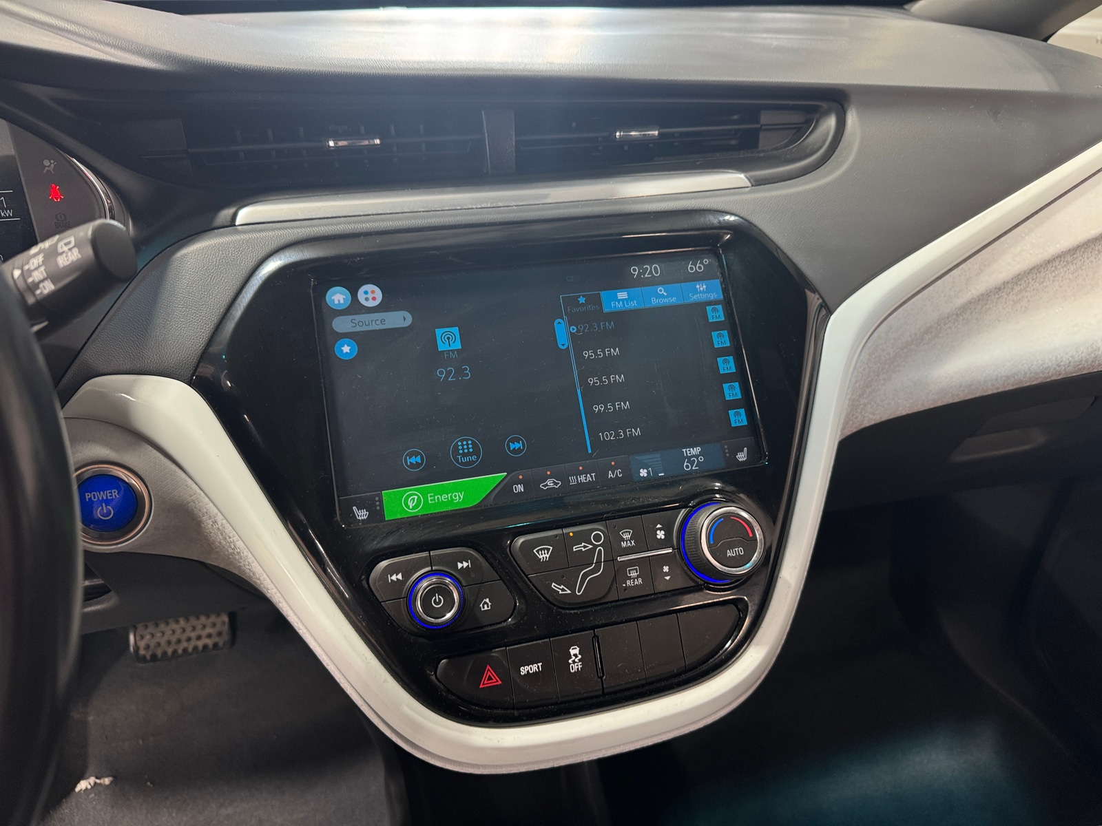 Thumbnail: 2020 Chevrolet Bolt EV - 4
