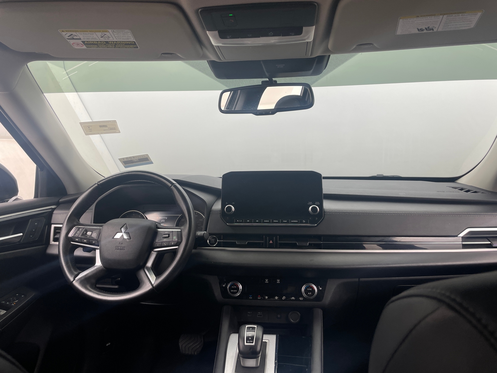 Thumbnail: 2022 Mitsubishi Outlander - 2