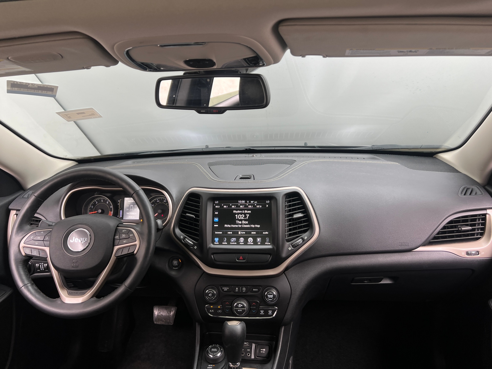 Thumbnail: 2015 Jeep Cherokee - 3