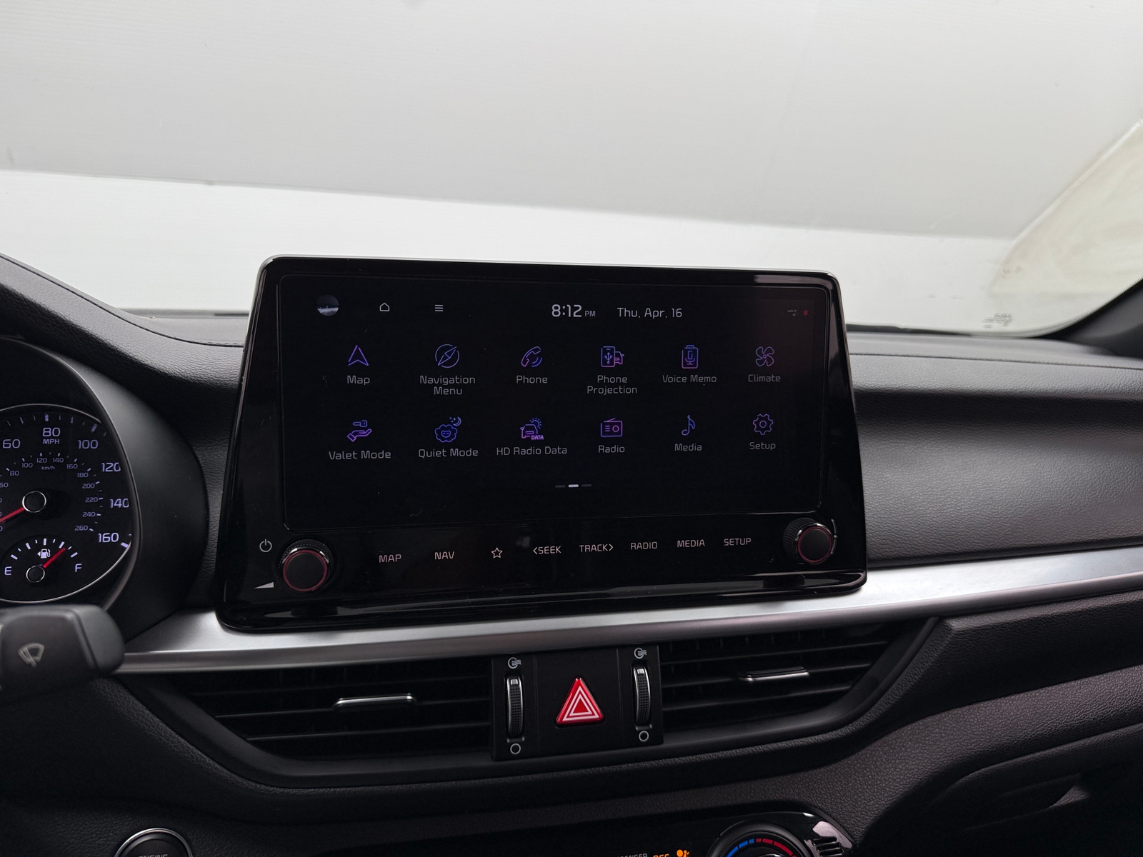 Thumbnail: 2024 Kia Forte - 4