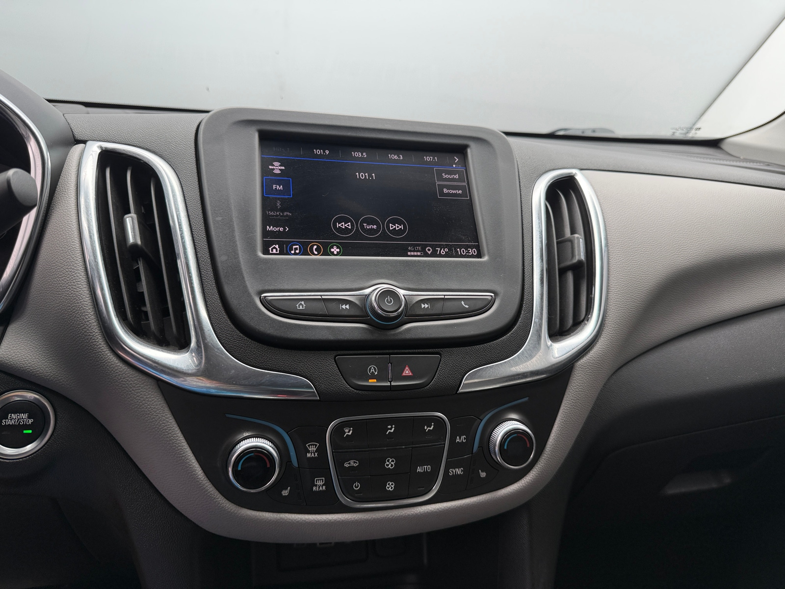 Thumbnail: 2024 Chevrolet Equinox - 4