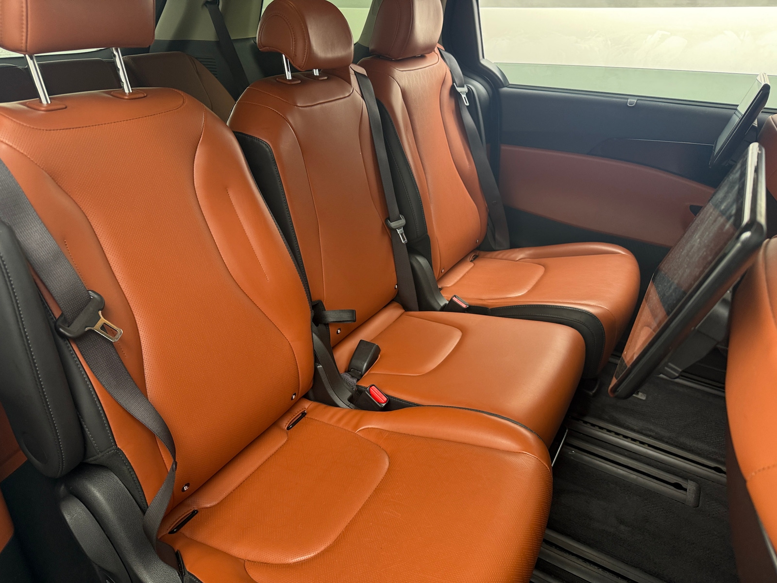 Thumbnail: 2022 Kia Carnival - 5