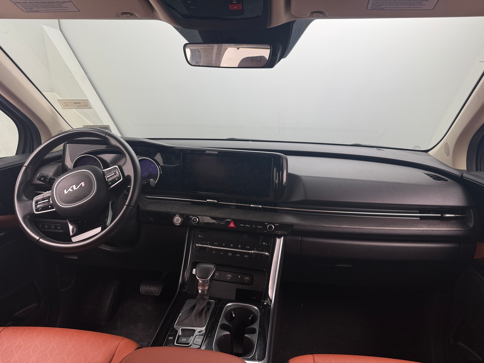 Thumbnail: 2022 Kia Carnival - 2