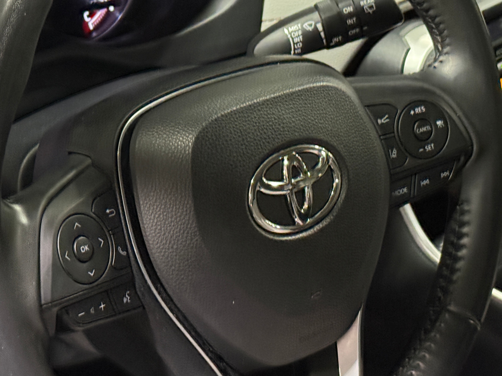 Thumbnail: 2023 Toyota RAV4 - 4