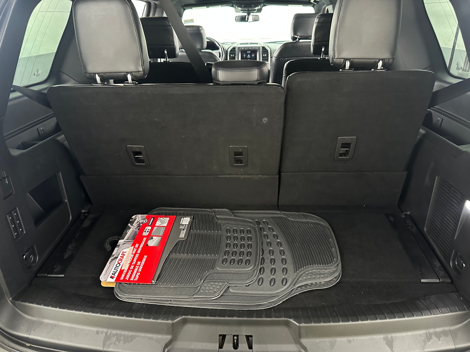 Thumbnail: 2019 Ford Expedition - 6
