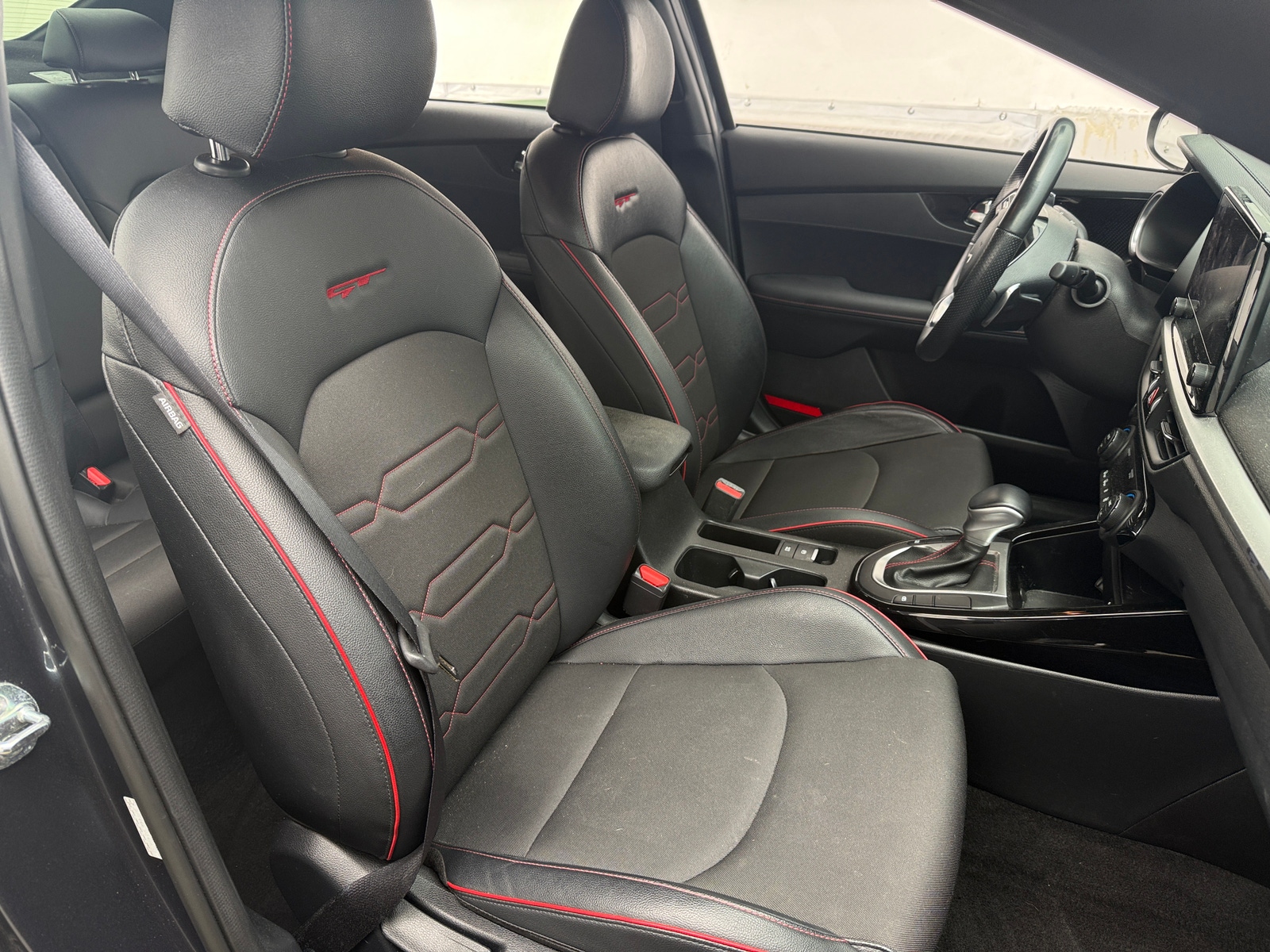 Thumbnail: 2022 Kia Forte - 2