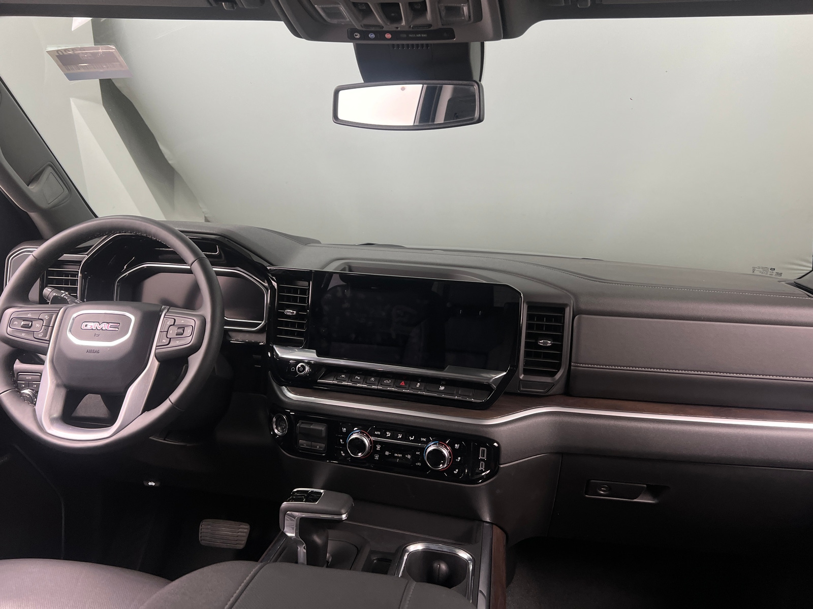 Thumbnail: 2025 GMC Sierra 1500 - 2