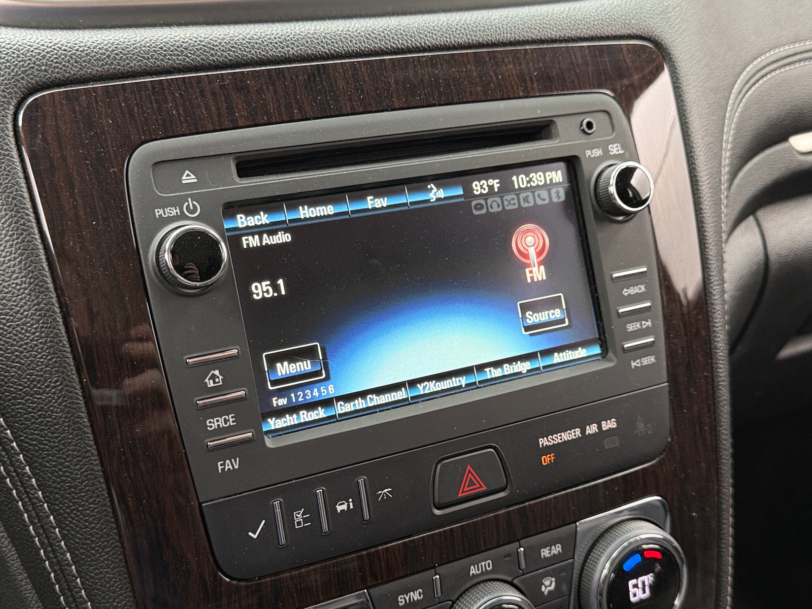 Thumbnail: 2017 Chevrolet Traverse - 4