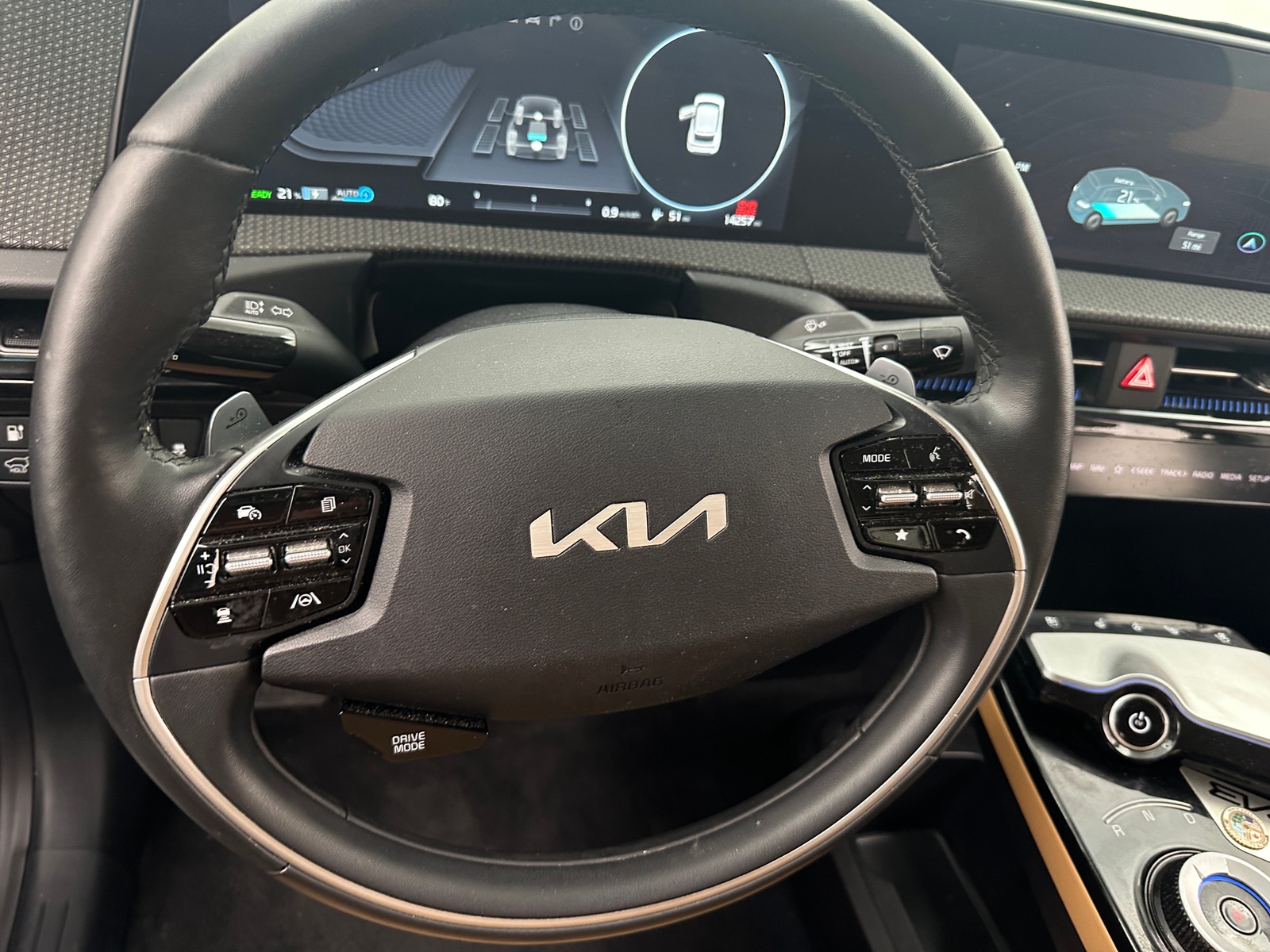 Thumbnail: 2023 Kia EV6 - 4